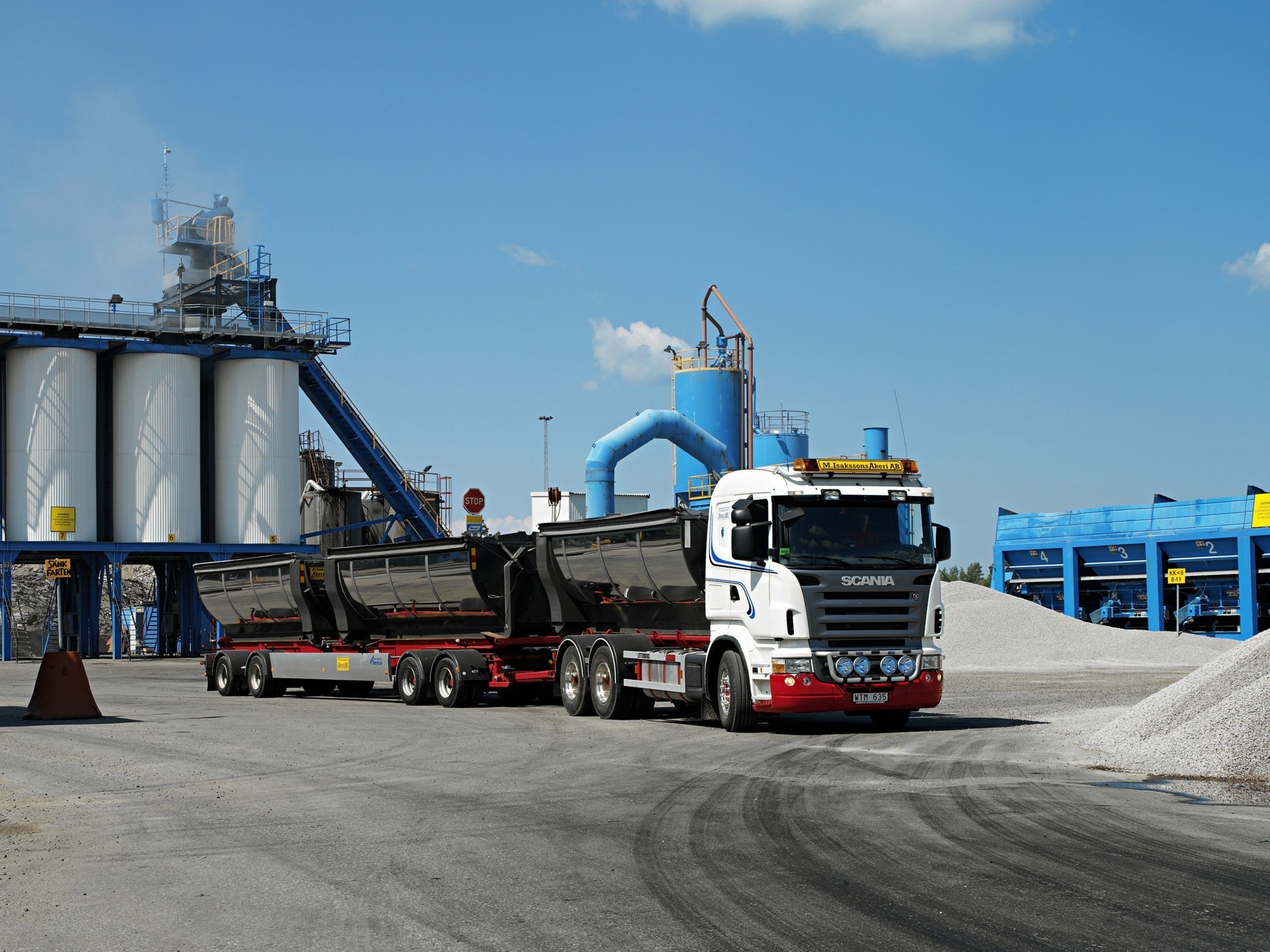 Скачать обои Грузовик, Прицеп, Scania, Скания, R500, Завод, раздел машины в  разрешении 2048x1536