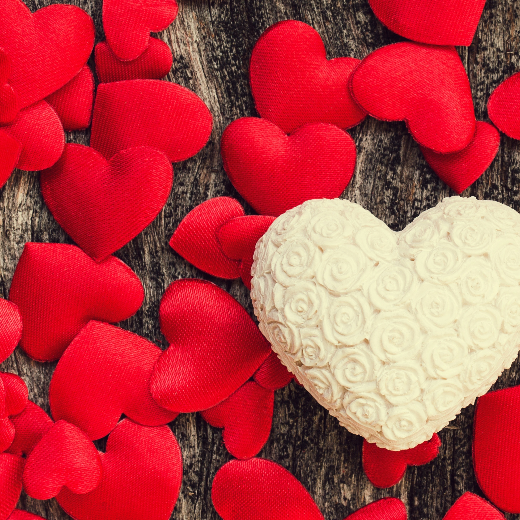 Love valentine s. Красивое сердце. Красивые сердечки. Фото сердечко. Картинки на рабочий стол сердечки.