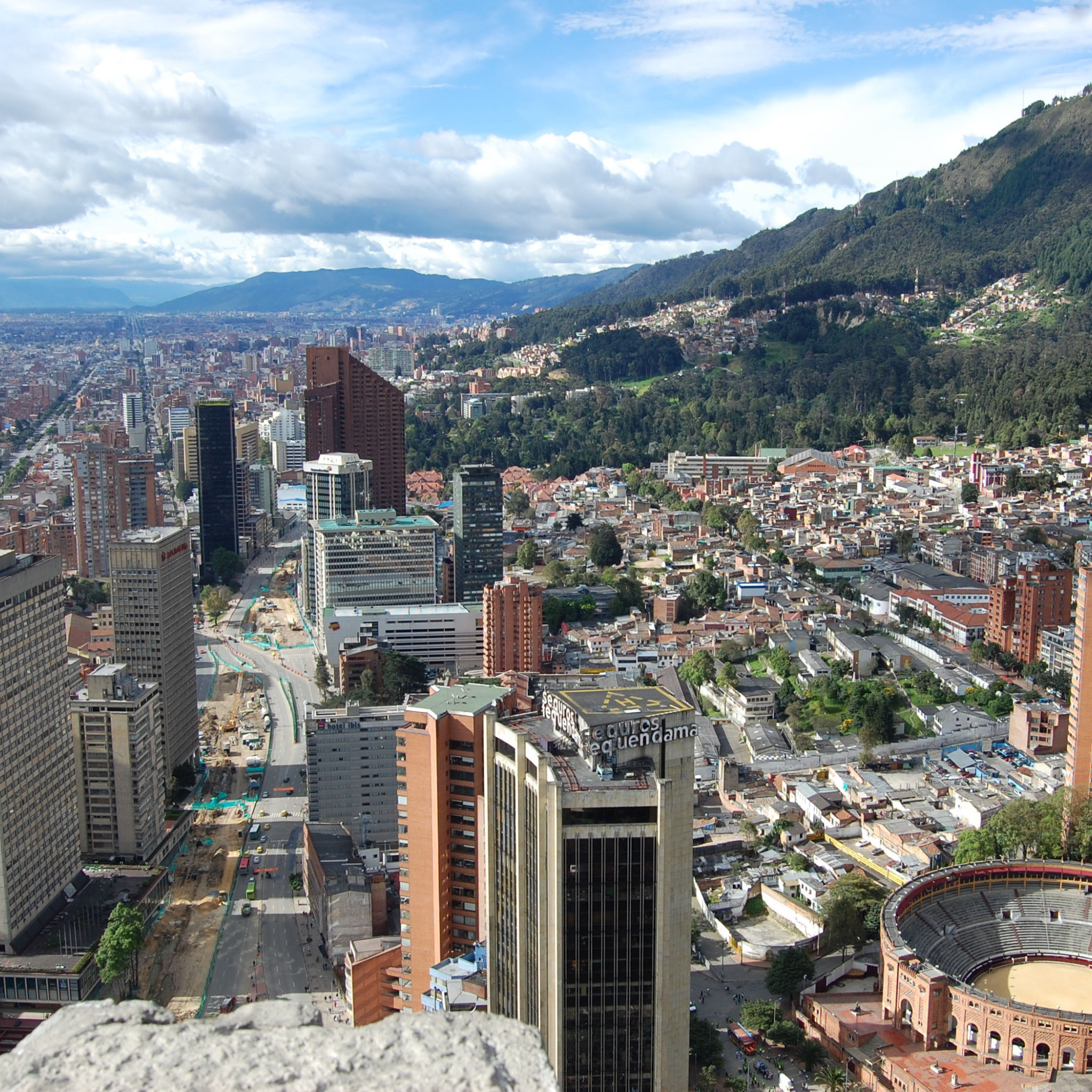 Город богота страна. Санта Фе де Богота. Богота столица. Республика Колумбия Богота. Республика Колумбия столица Богота.
