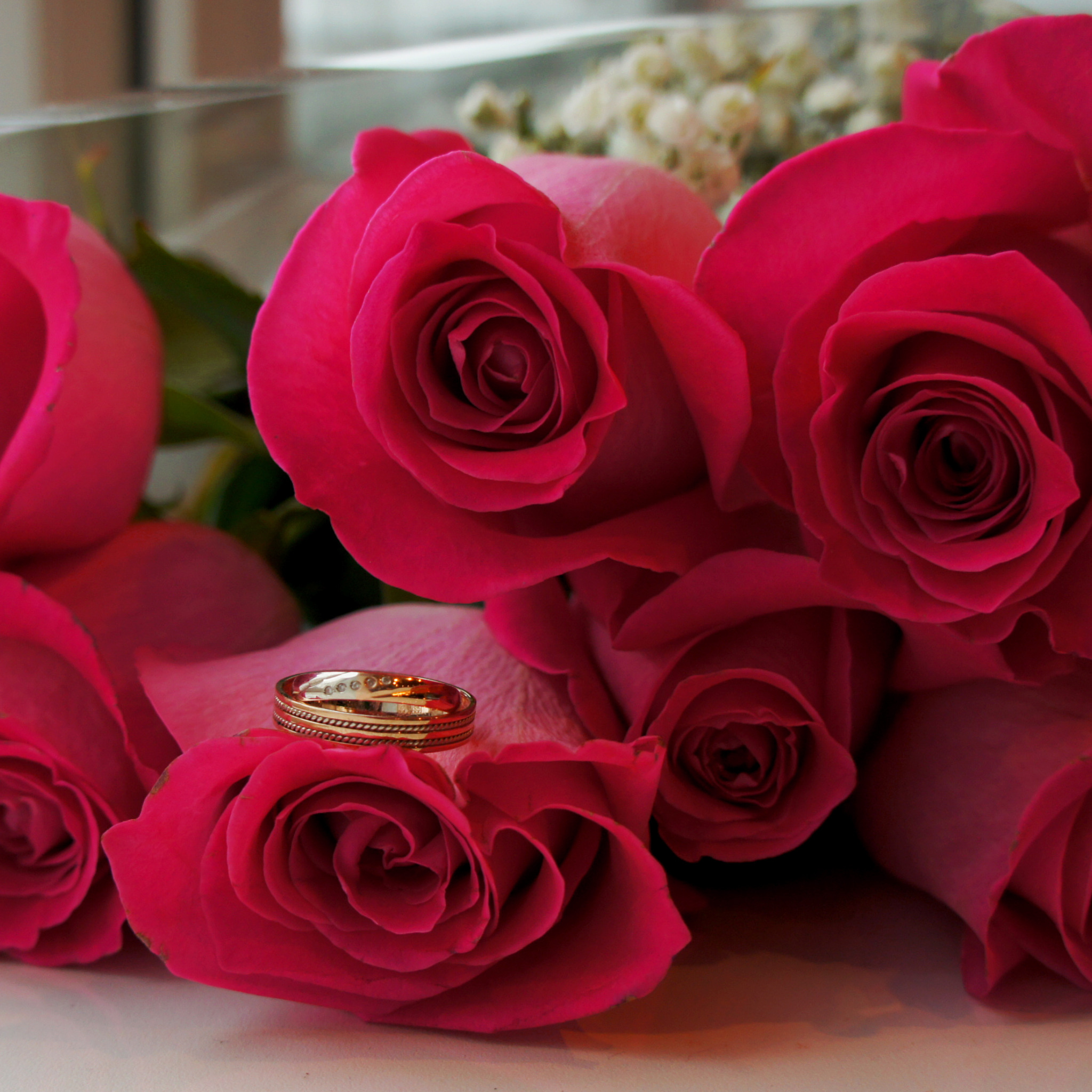 фото букет роз и кольцо