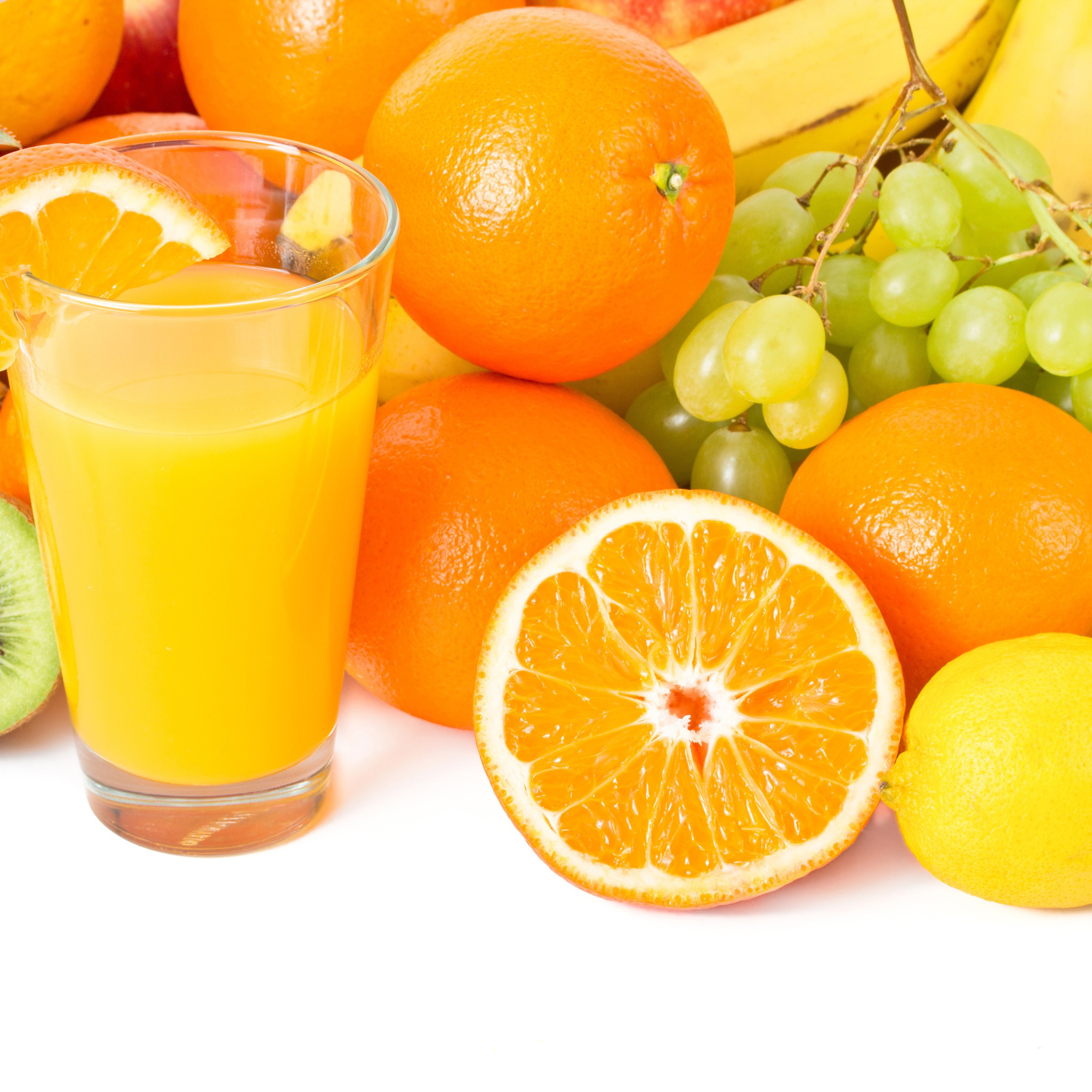 Яблочно апельсиновый. Фрукты сок. Апельсиновый сок. Свежевыжатый апельсиновый сок. Апельсины для сока.