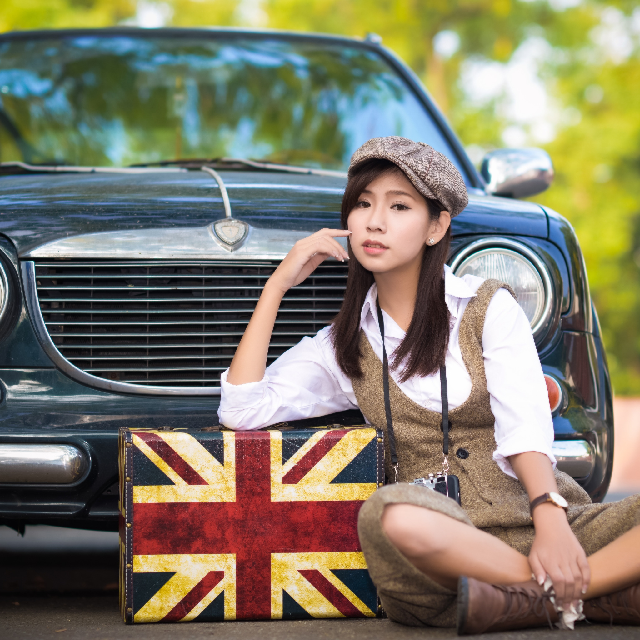S cara. Японская девушка. Японские машины с девушками. Девушки азиатки и машина. Девушка с машиной Япония.