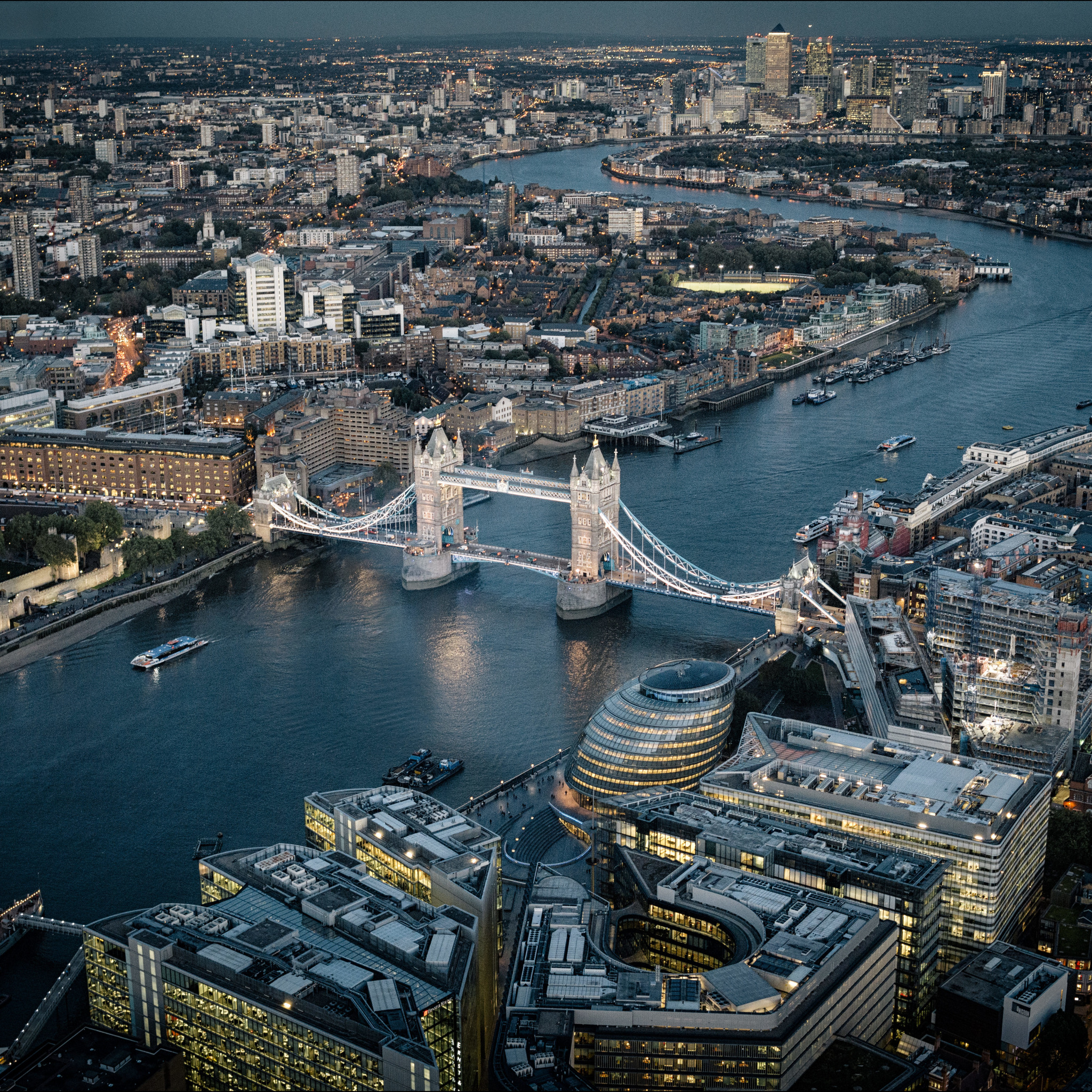 Thames in london. Великобритания Темза. River Thames Лондон. Лондонская река Темза. Темза Лондон река Великобритания город.