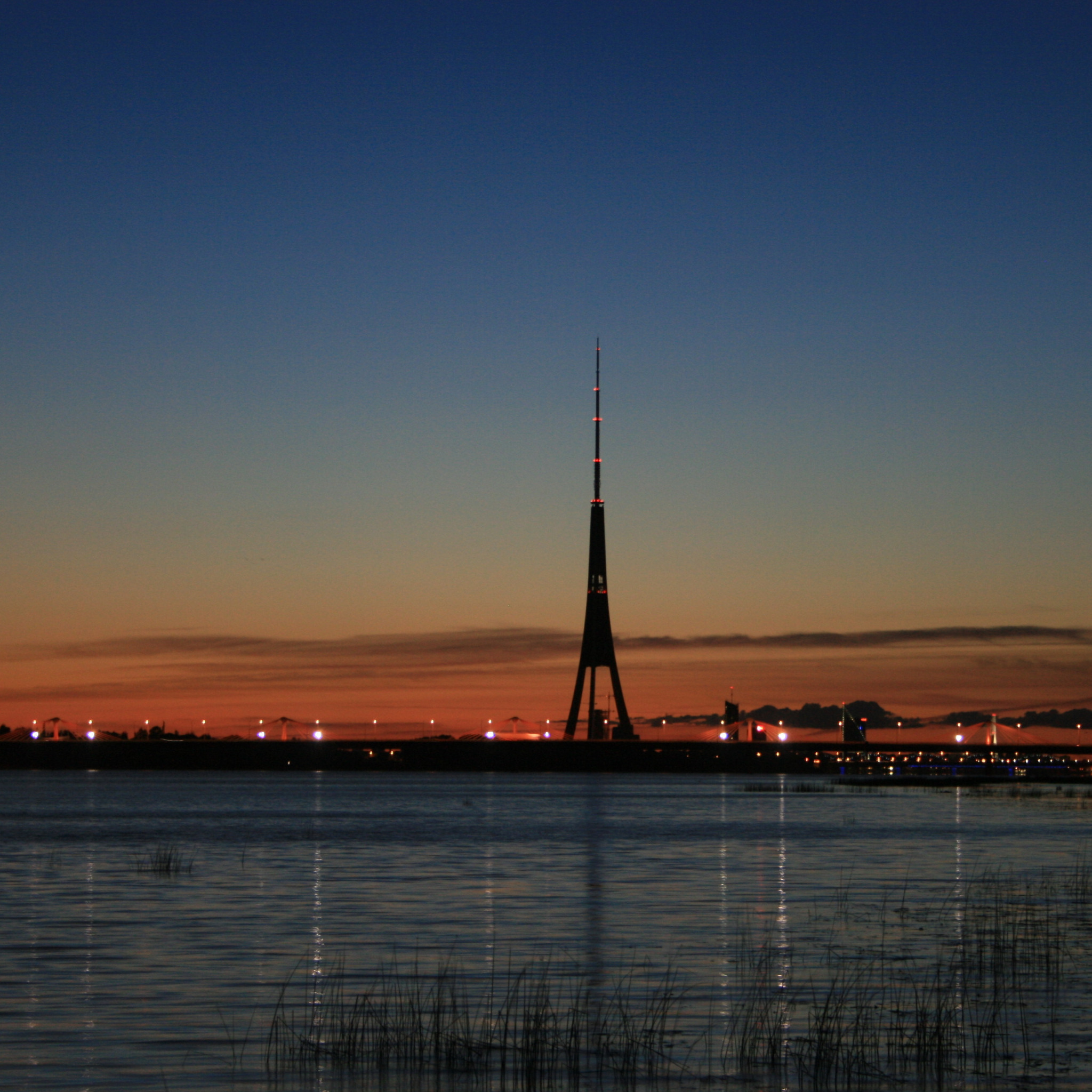 мост в риге через даугаву