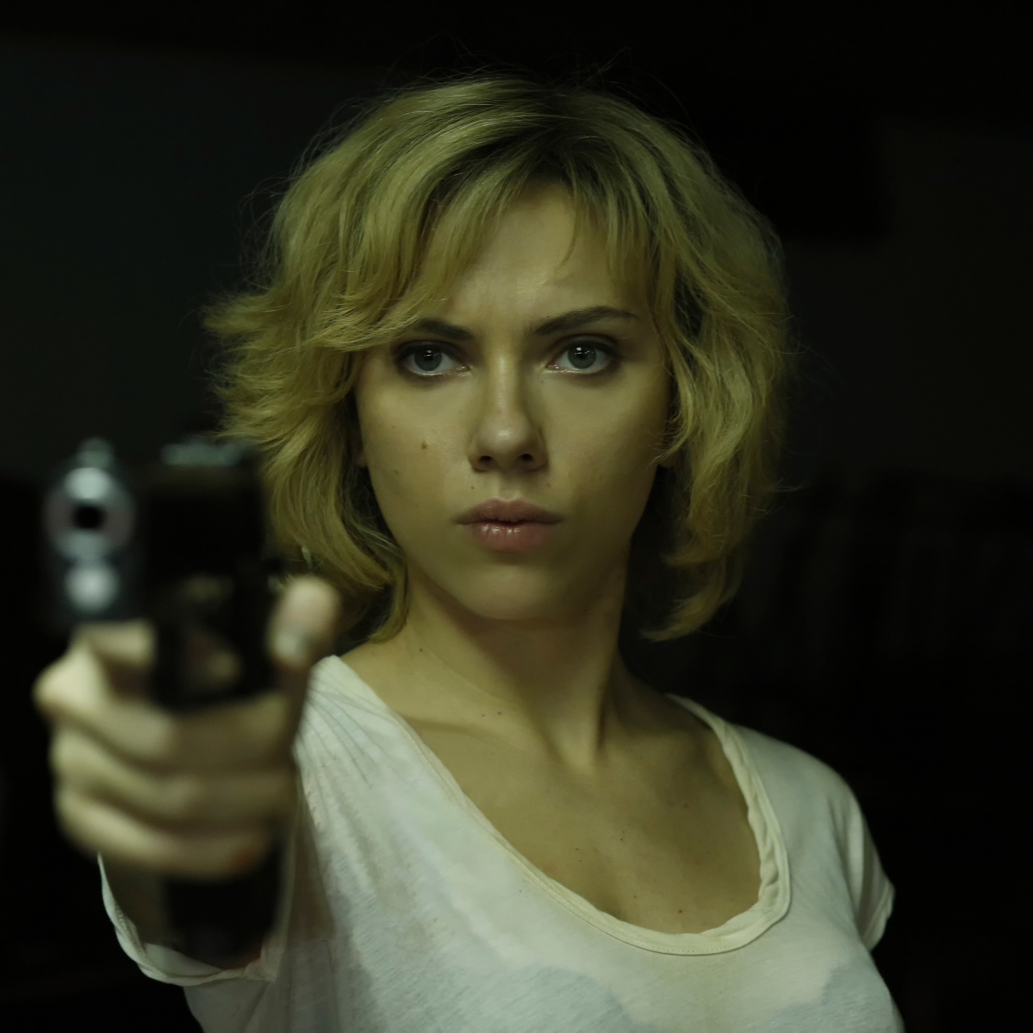 Люк бессон люси. Scarlett Johansson. Скарлетт Йоханссон Люси. Люси люк Бессон. Люси 2014 Скарлетт Йоханссон.