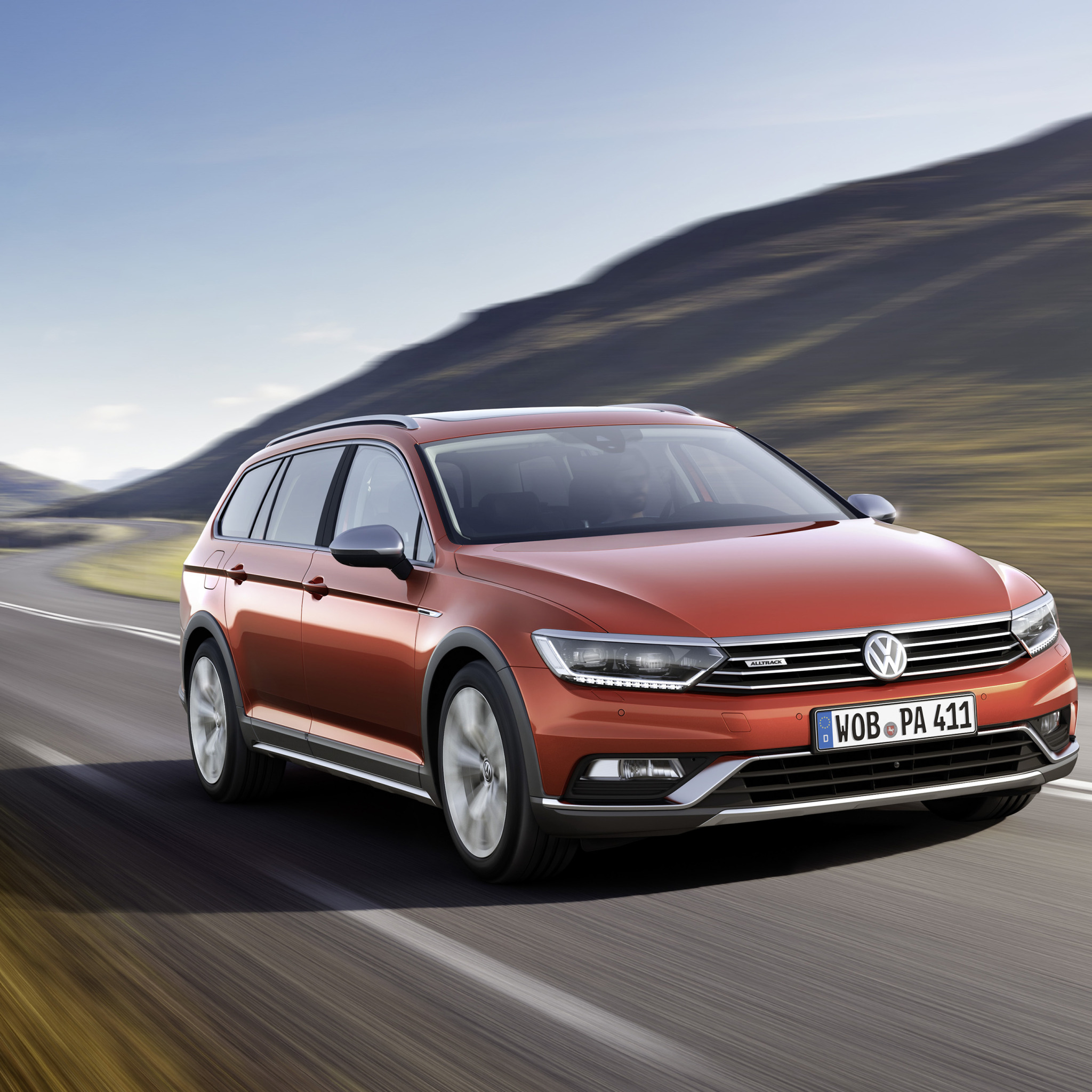 Volkswagen модели. Фольксваген Пассат 2015. Фольксваген 2015. VW Passat Alltrack поколения. Пассат альтрек 2015.