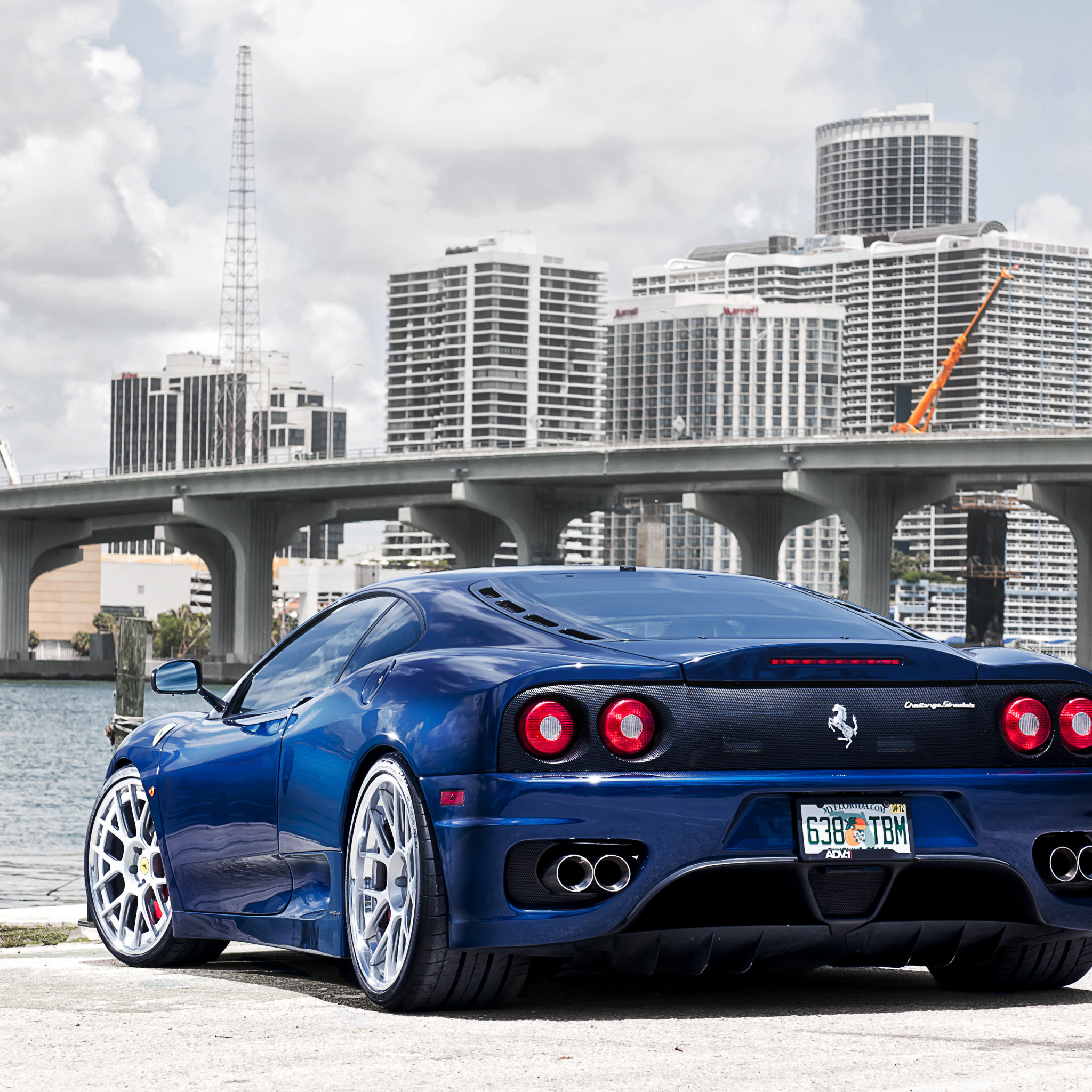 Синяя феррари. Ferrari 360 Modena. Феррари голубая. Ferrari f430 Scuderia Blue. Феррари синяя.