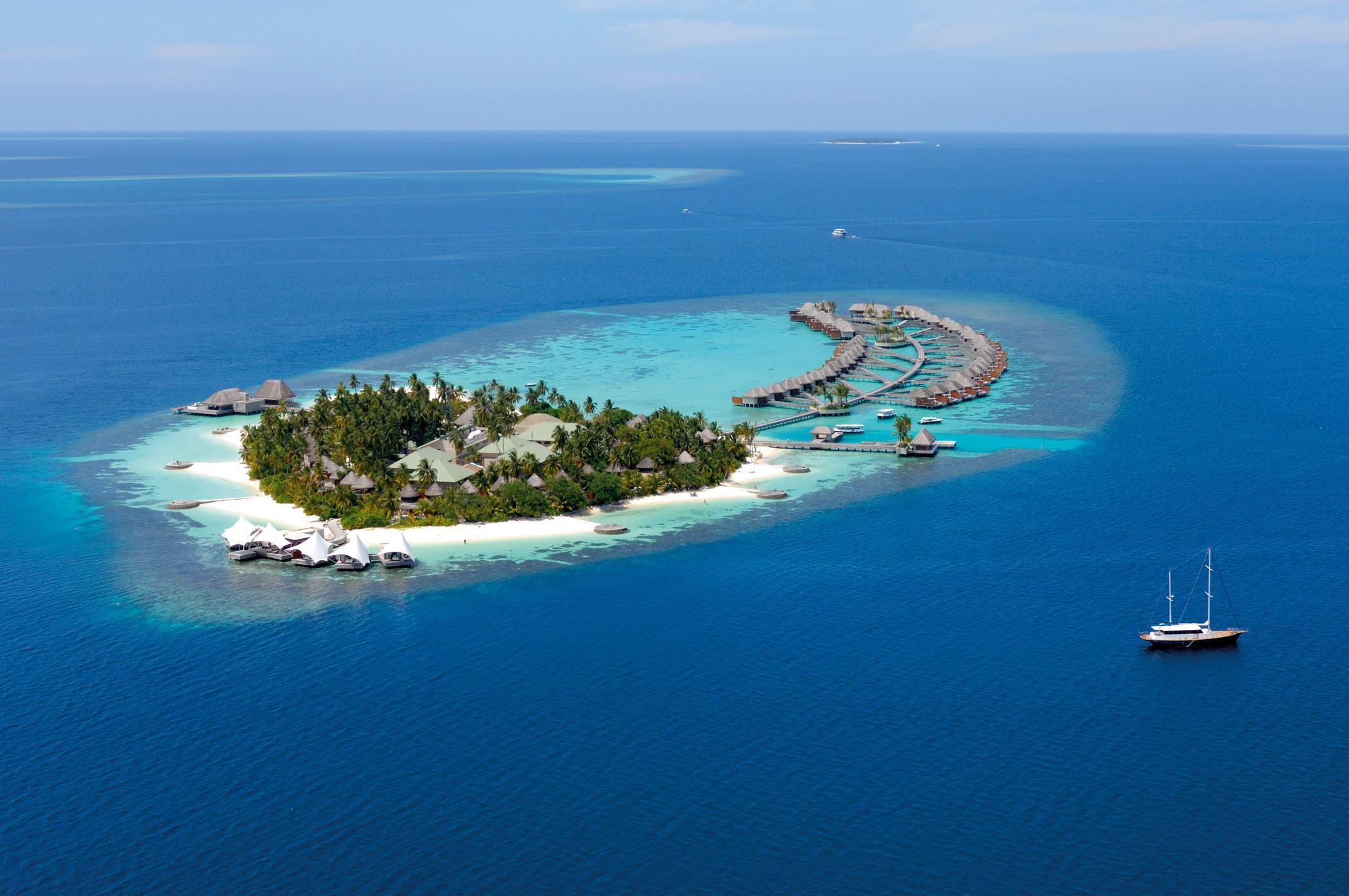 Какие острова индийского океана. Мальдивы остров Фесду. Острова на индийском океане Мальдивы. Архипелаг Адалар. Парадиз остров Карибского моря.