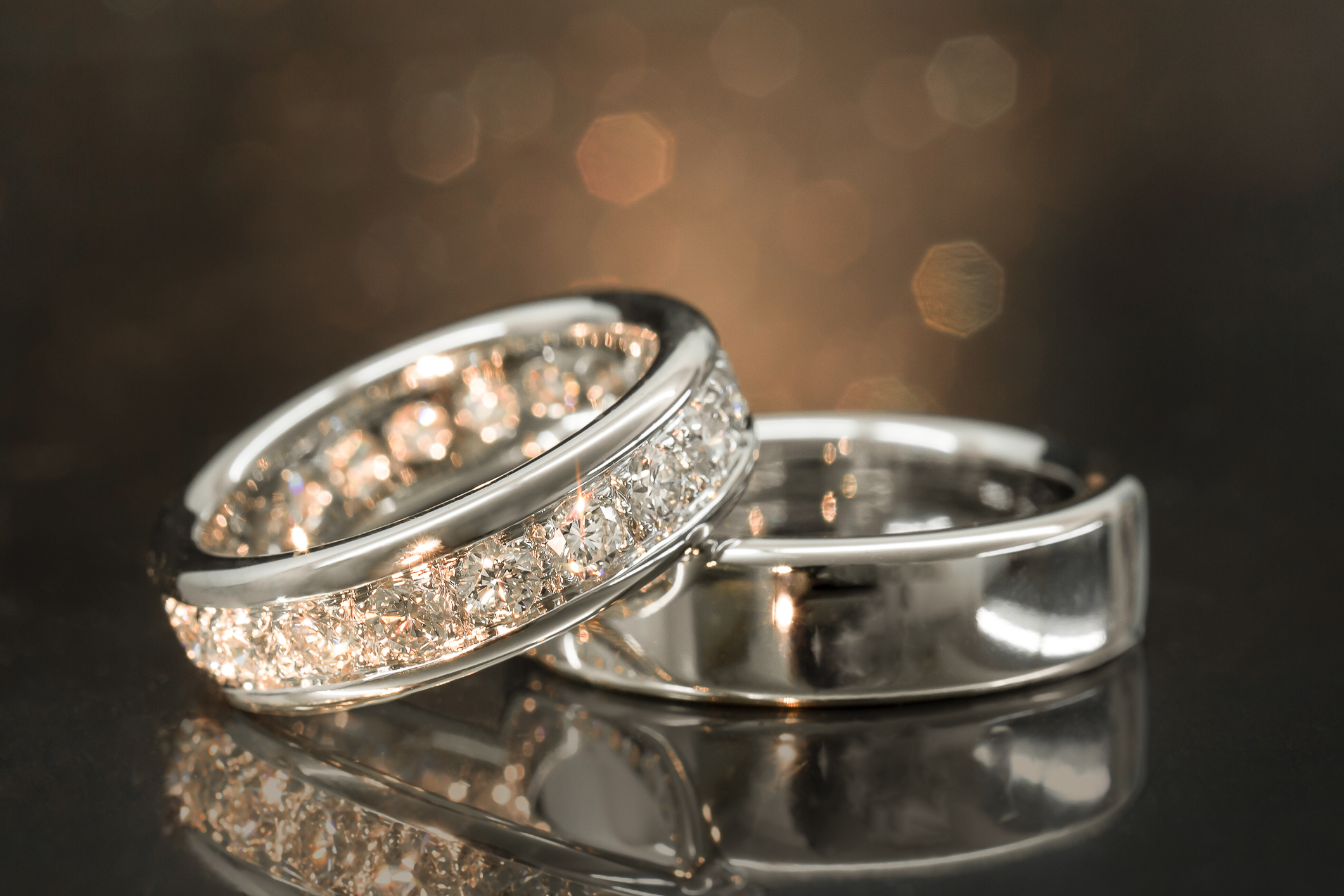 Самоцветы обручальное. "Обручальное кольцо" Глаголева. Красивые Свадебные кольца. Красивые кольца. Красивые обручальные кольца.