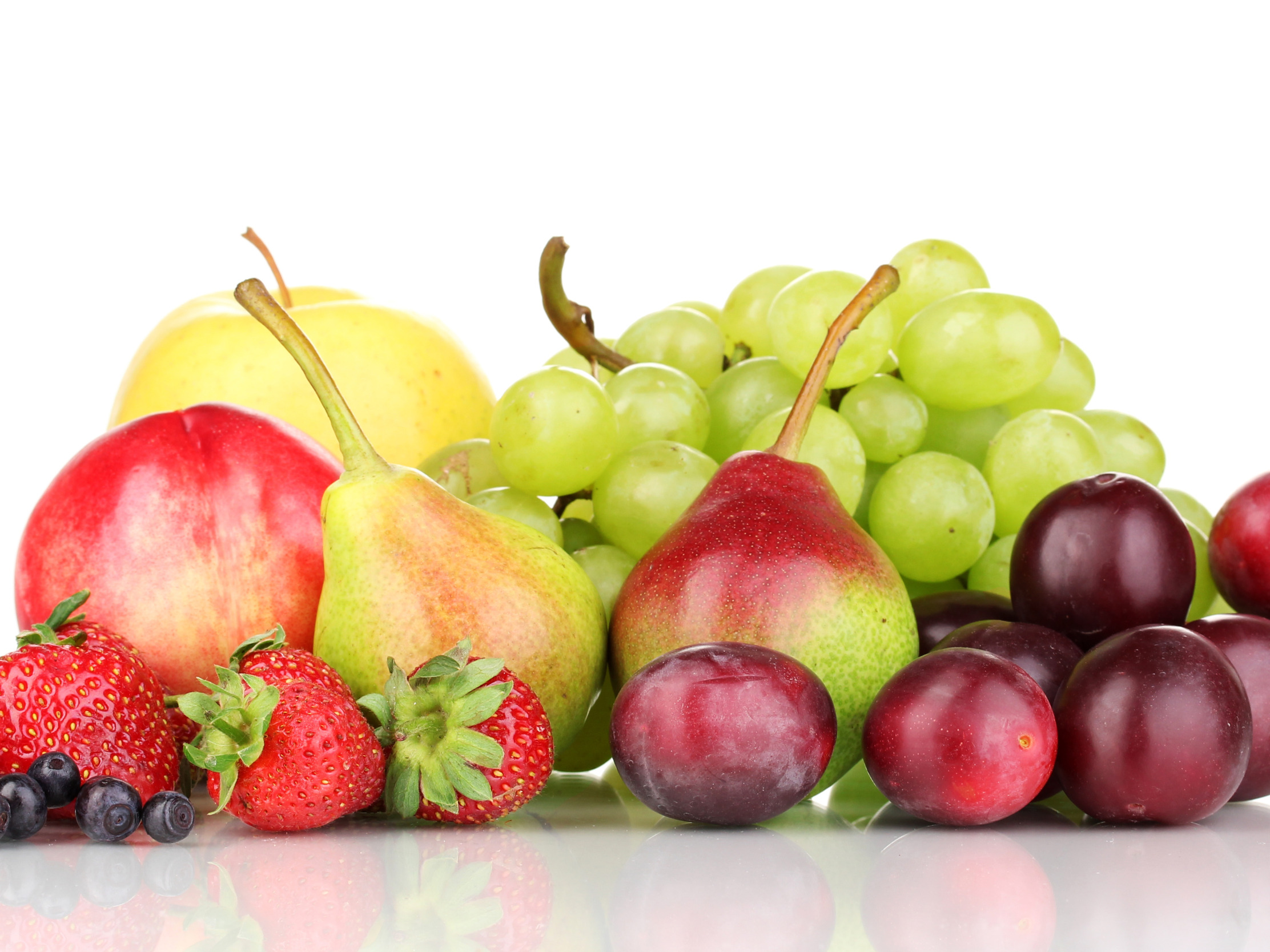 Grape pear. Яблоки груши виноград. Яблоко груша слива виноград. Слива (фрукт).
