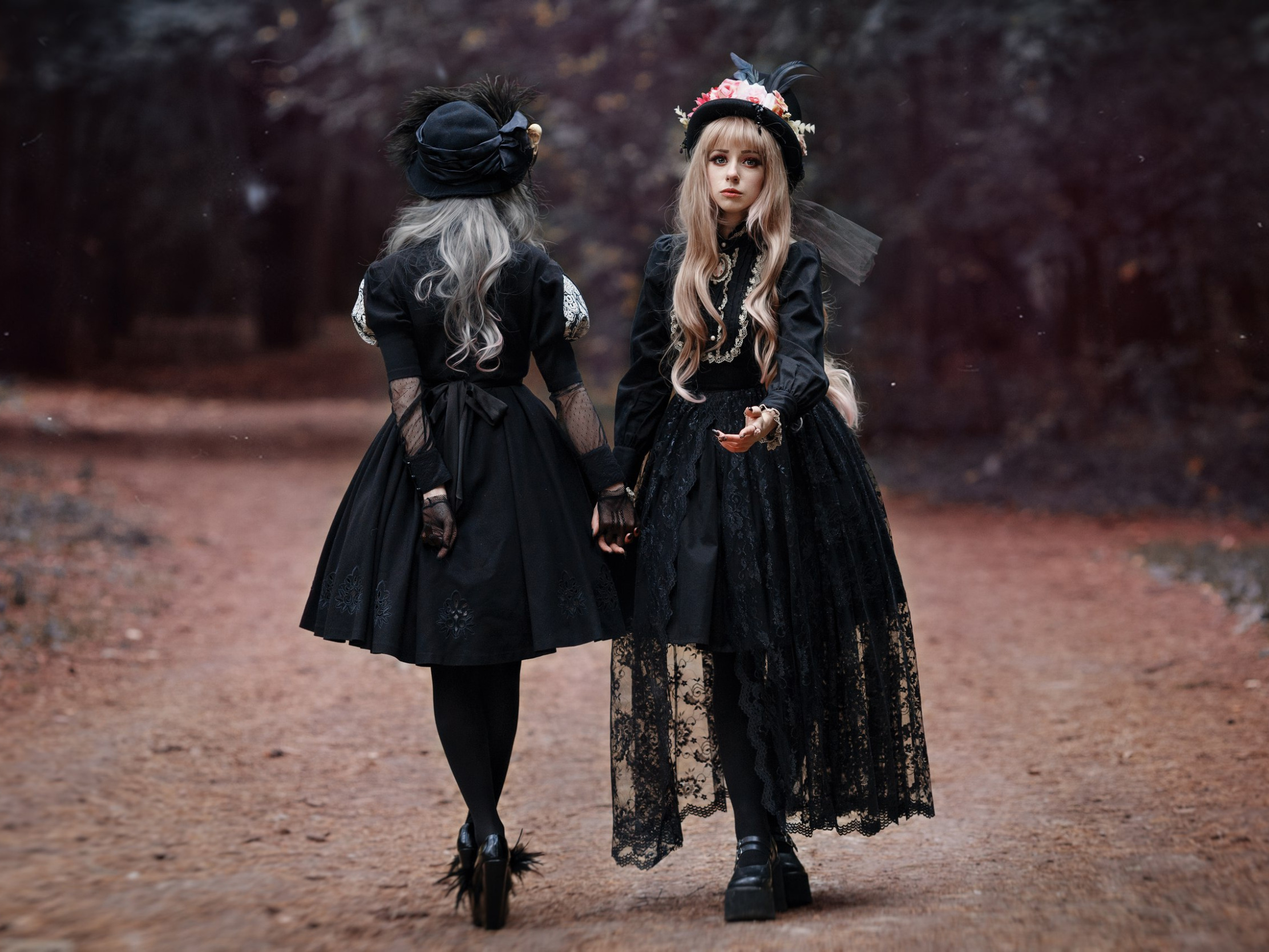 дорога, стиль, шляпки, две девушки, в чёрном, платья, фотограф Светлана Никотина, Мила Рогова