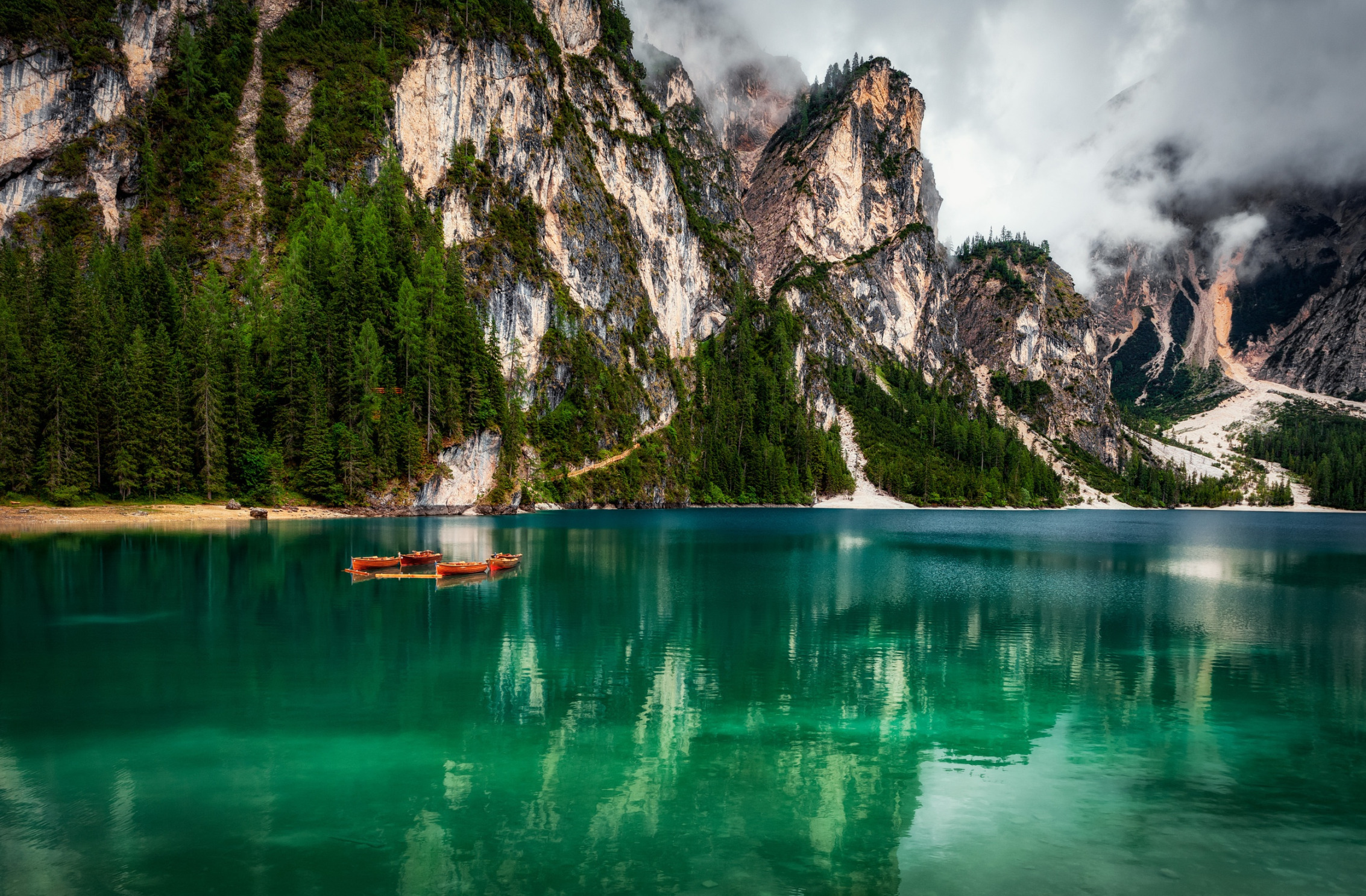 Braies Lake Италия