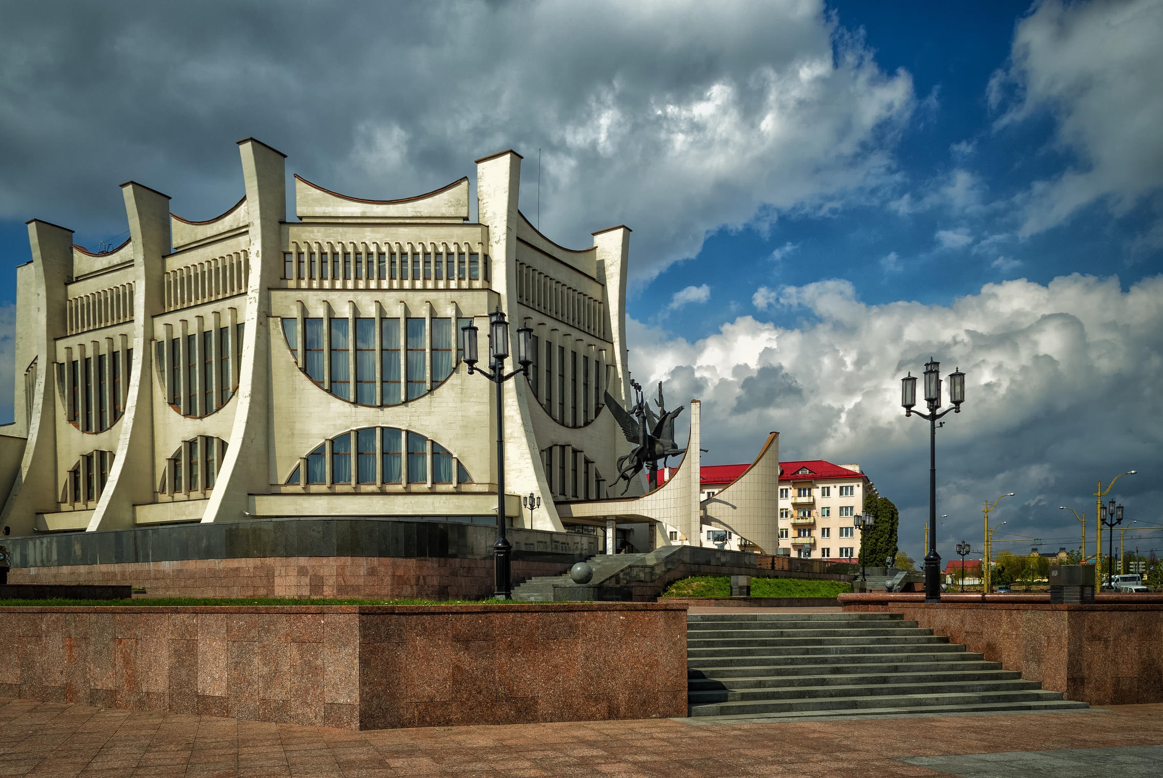 Гродненский драматический театр. Гродно Беларусь театр. Областной драматический театр в Гродно. Гродно достопримечательности.