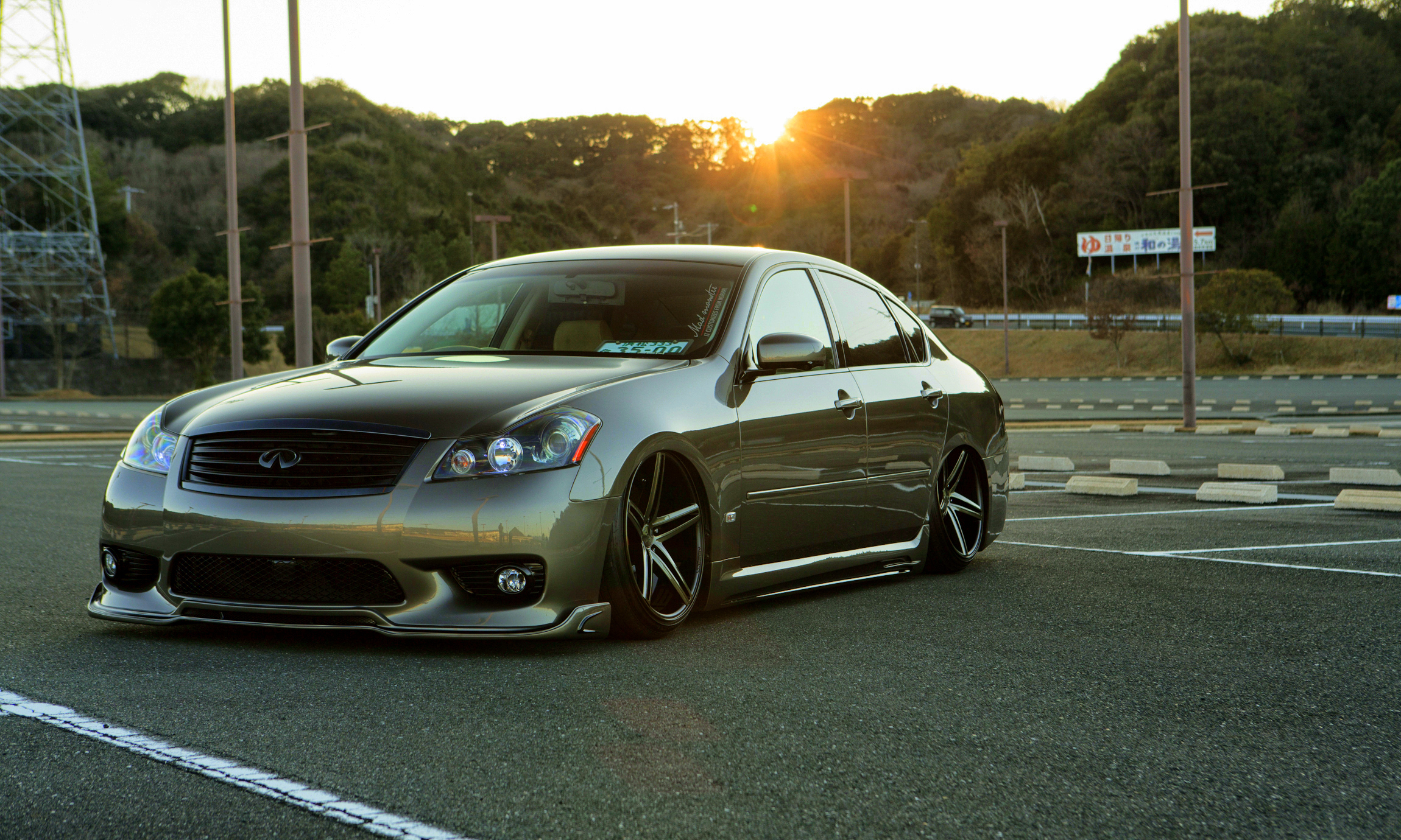 Infiniti q45 stance