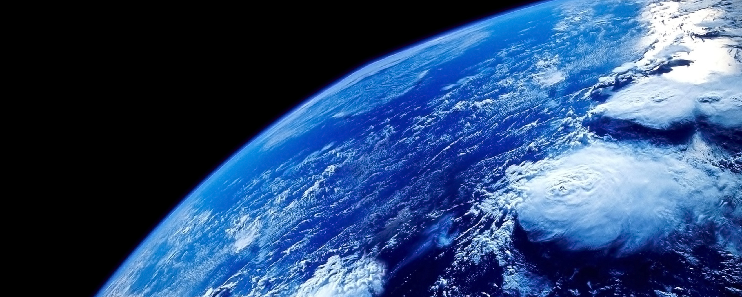 Самая голубая планета. Атмосфера земли. О земле и космосе. Атмосфера планеты земля. Земная атмосфера.