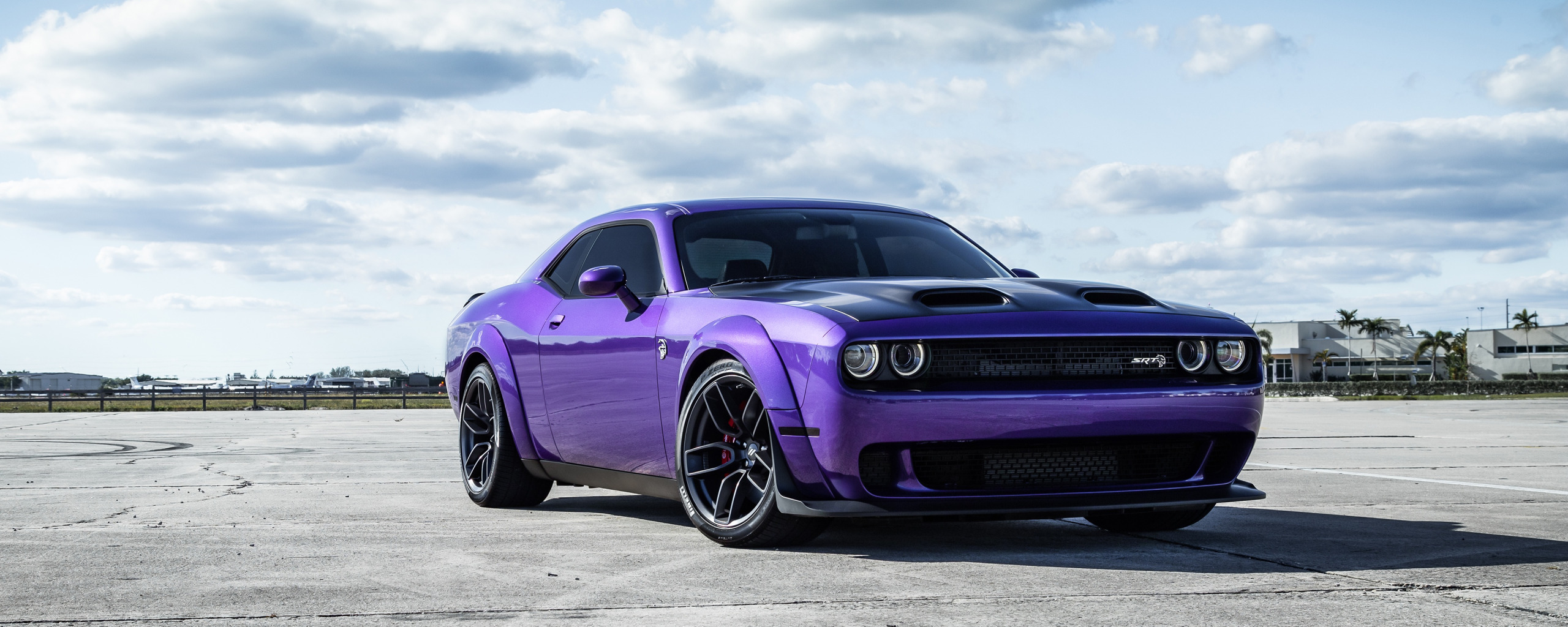 Dodge Challenger srt Hellcat дрифт