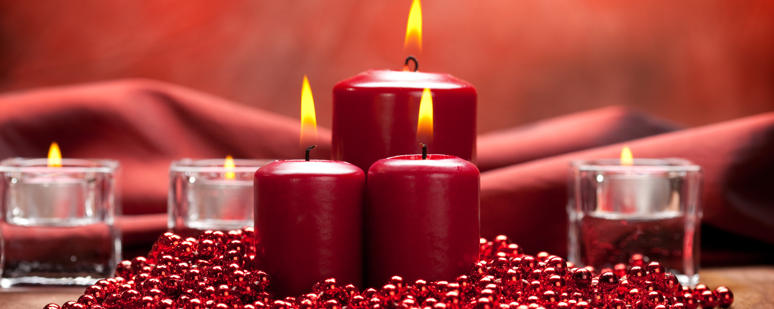 Красная свеча. Красные церковные свечи. Две красные свечи. Механика на красных свечах.