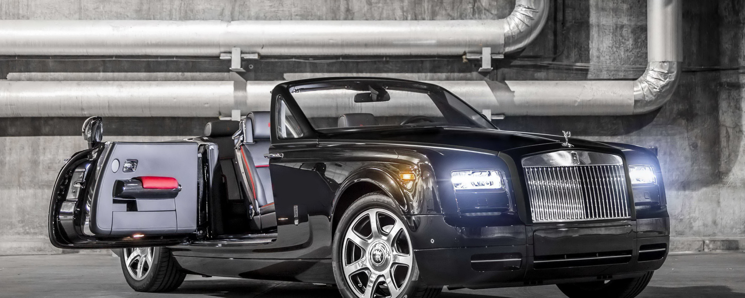 Боб ролс. Rolls Royce Phantom Drophead Coupe. Rolls Royce Drophead 2015. Роллс Ройс Фантом купе 2022. Rolls Royce Phantom 2021 лимузин.