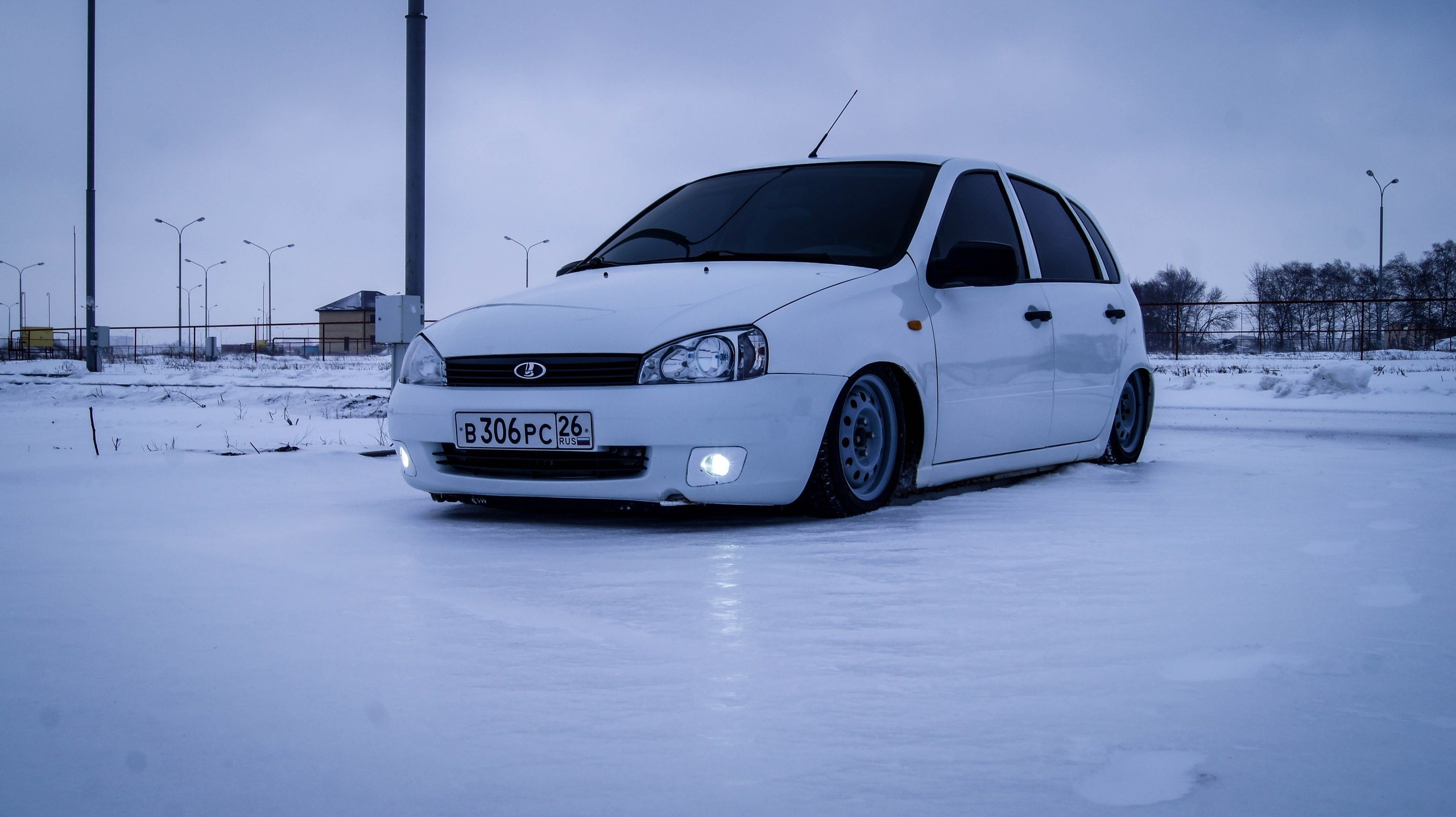 Скачать обои машина, авто, auto, LADA, ВАЗ, тонировка, БПАН, Калина, раздел  машины в разрешении 2560x1438