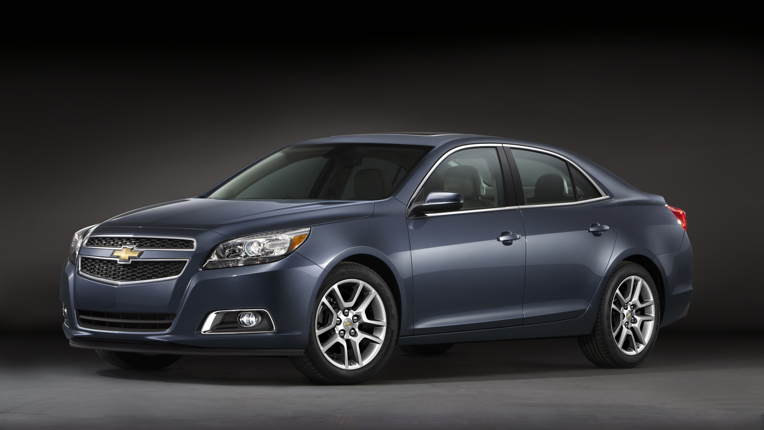 Хсите автомобиль. Chevrolet Malibu 2013. Chevrolet Malibu 2011. Шевроле Малибу 2012. Chevrolet Malibu Eco 2013.