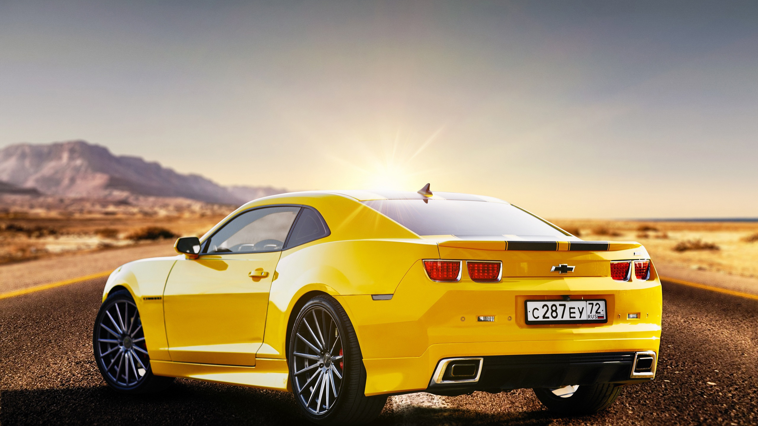 Chevrolet Camaro Yellow