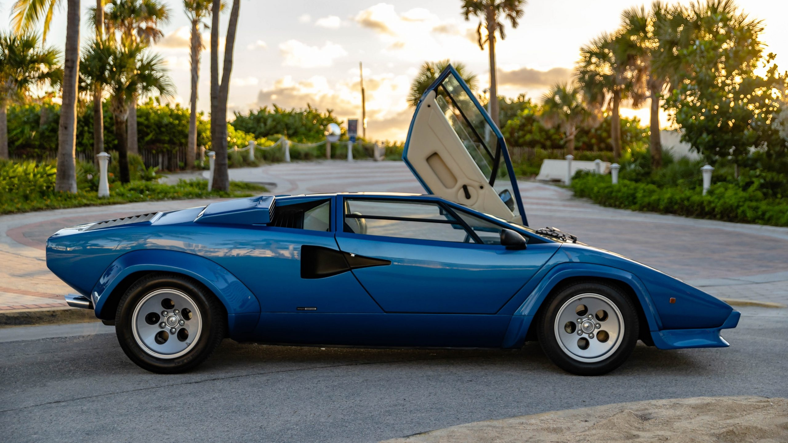 Lamborghini Countach lp5000