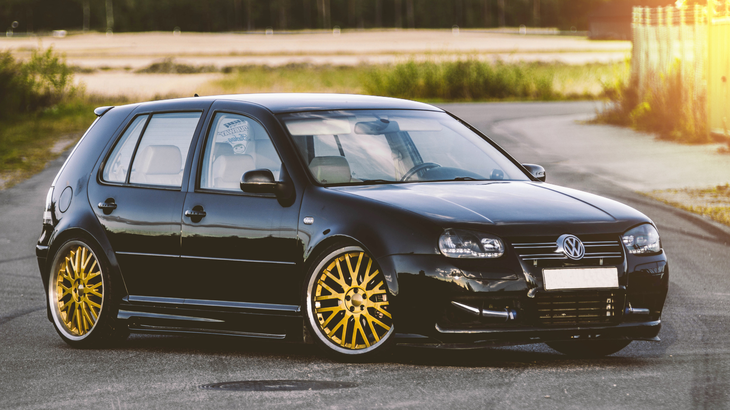 Volkswagen Golf 4 stance