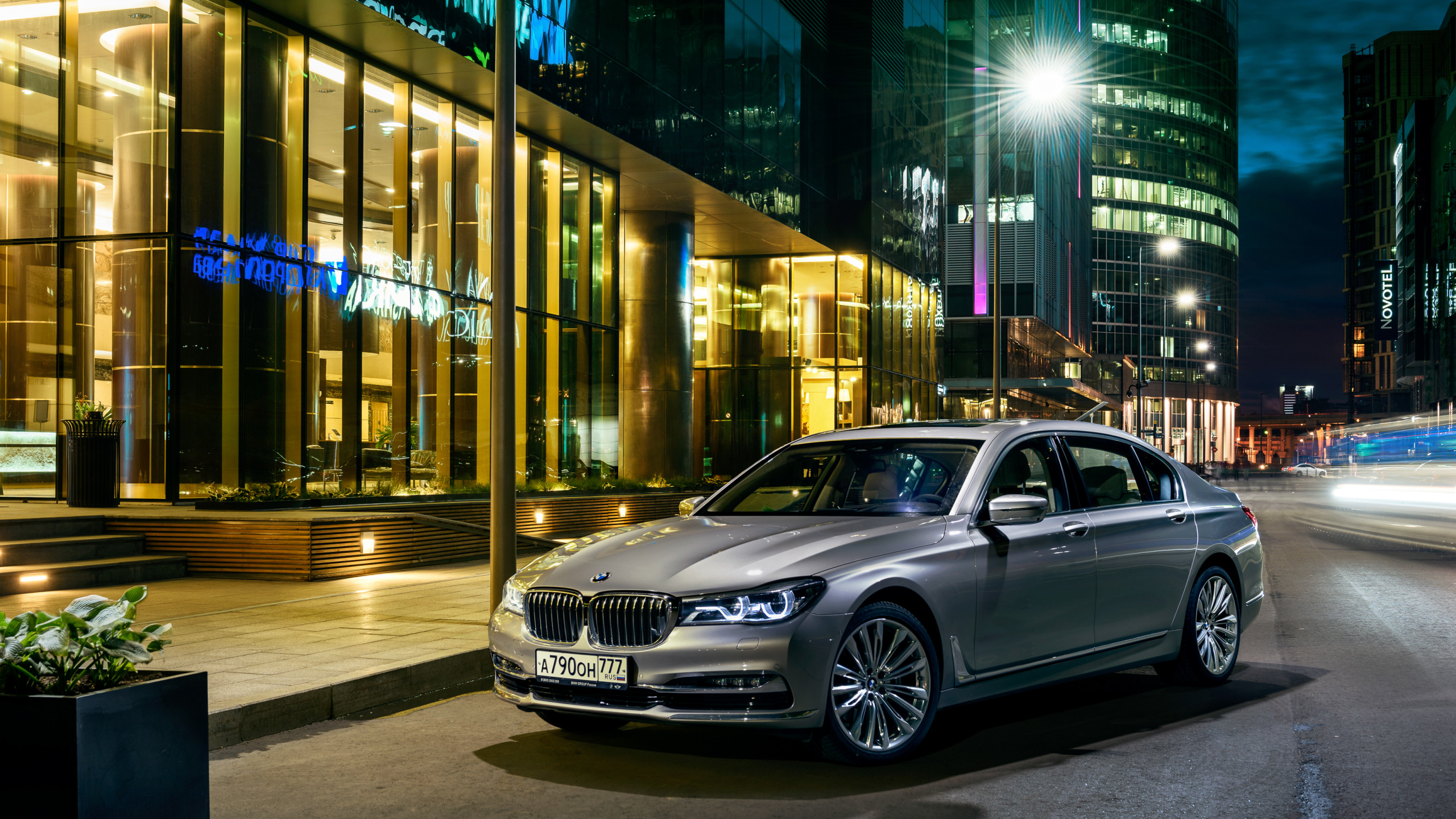 Бмв м7. BMW 7 g12. BMW 7 Series sedan. BMW g12 long. BMW 7 g12 HD.