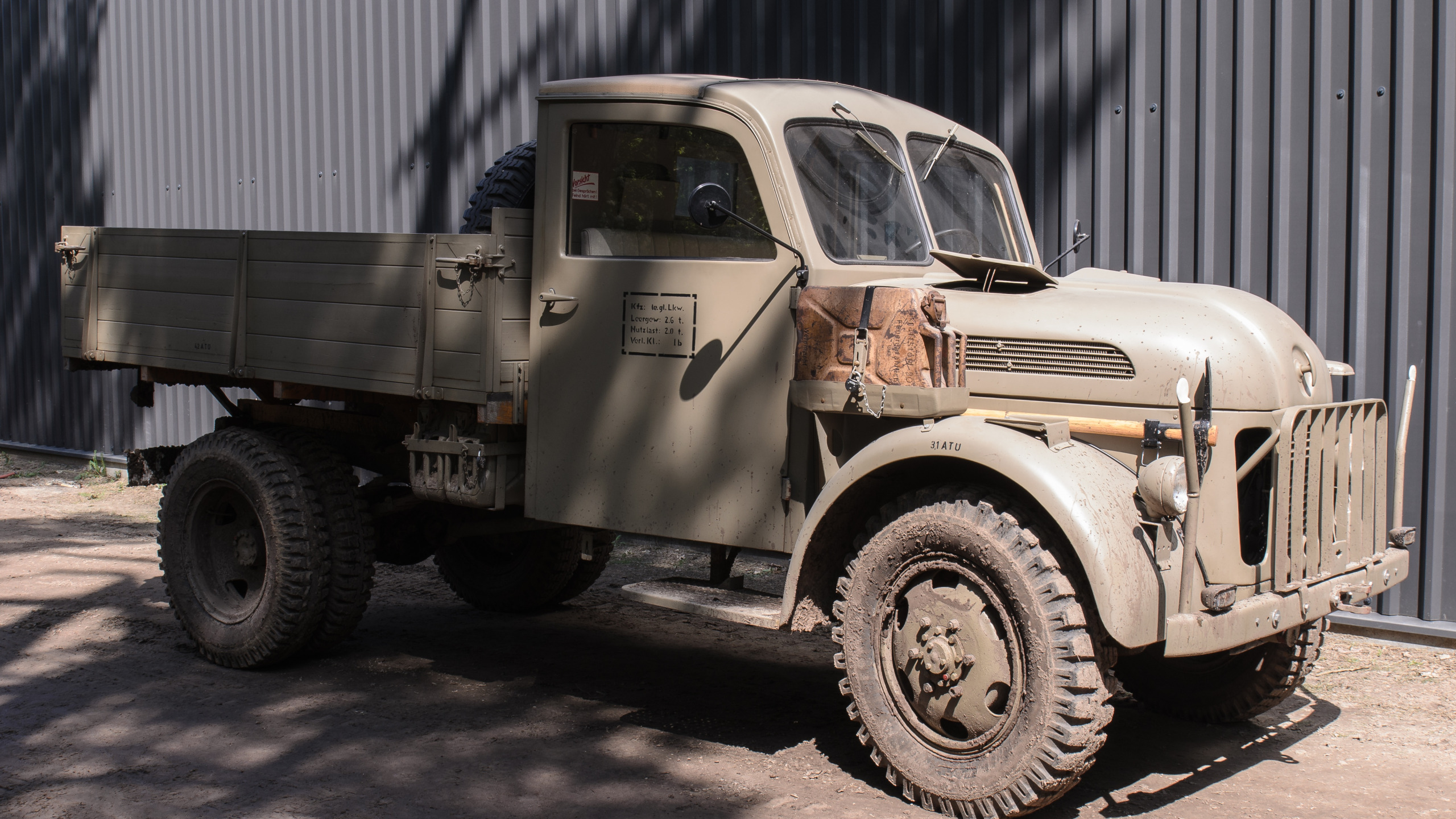 Скачать обои легкий, грузовик, автомобиль, военный, Steyr, 1500 A, раздел  грузовики в разрешении 2560x1440