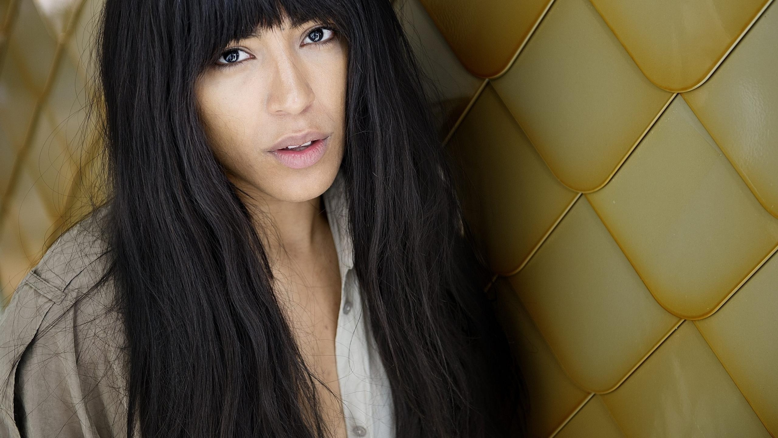 Лорин перевод. Loreen. Loreen певица. Loreen 2012.