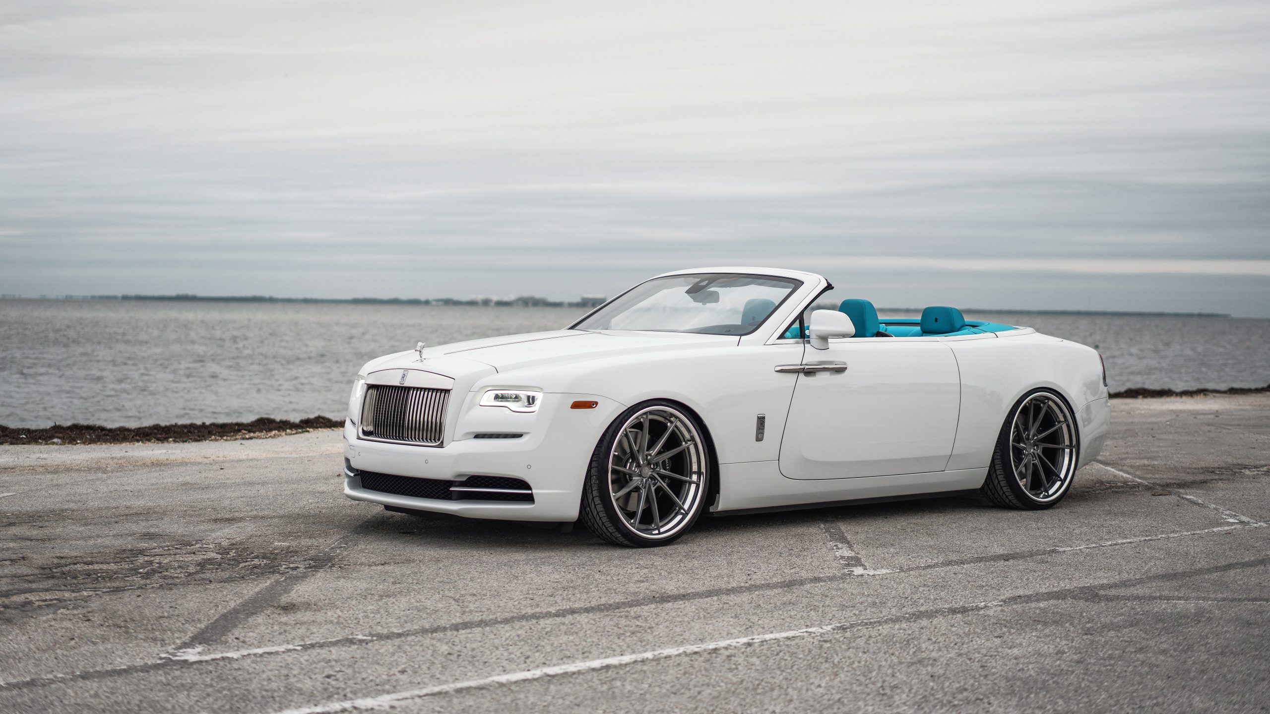 Rolls Royce Dawn 2021