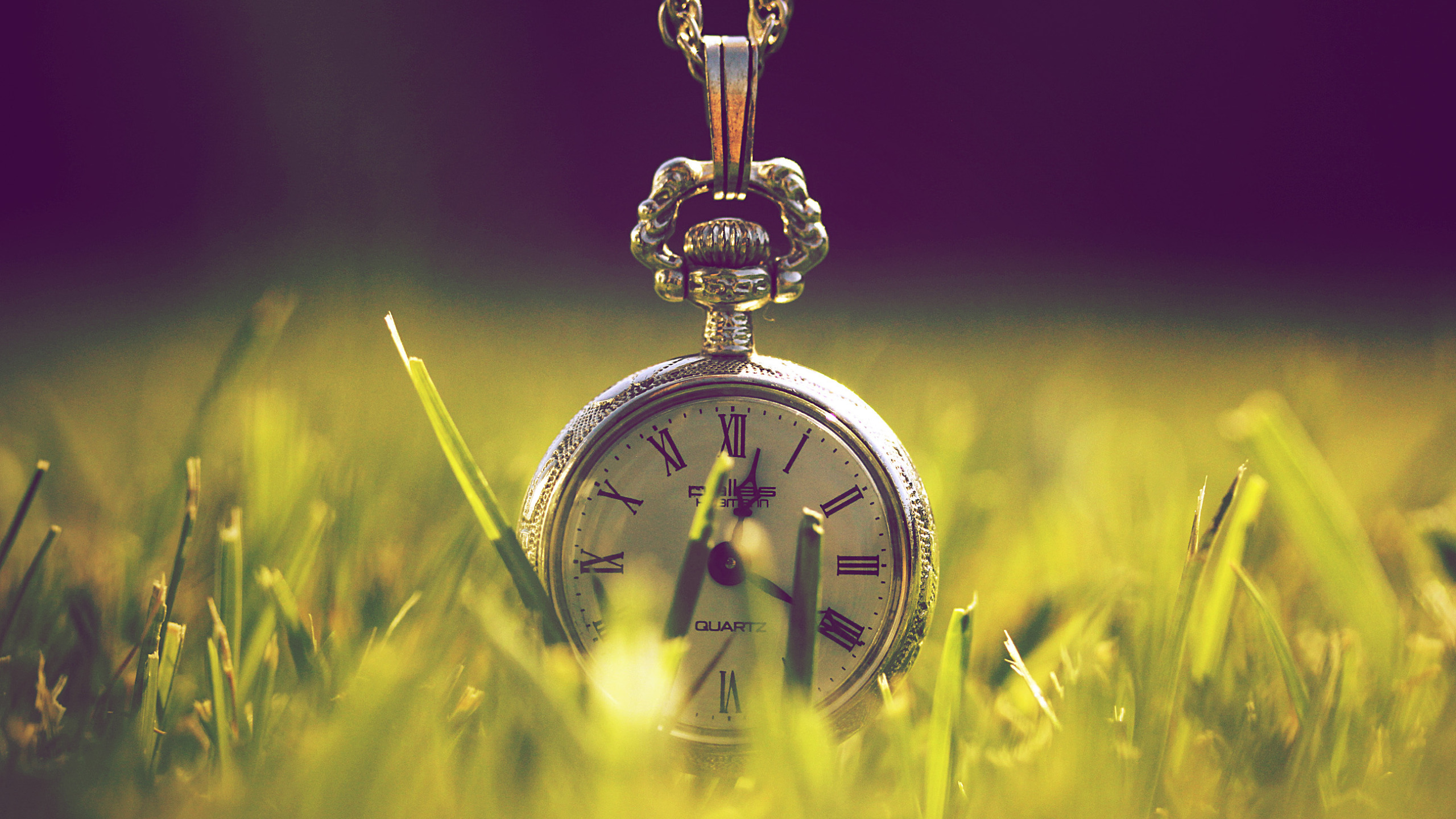 Время меняться обои. Красивые часы. Часы фон. Часы на природе. Фон мотивация.