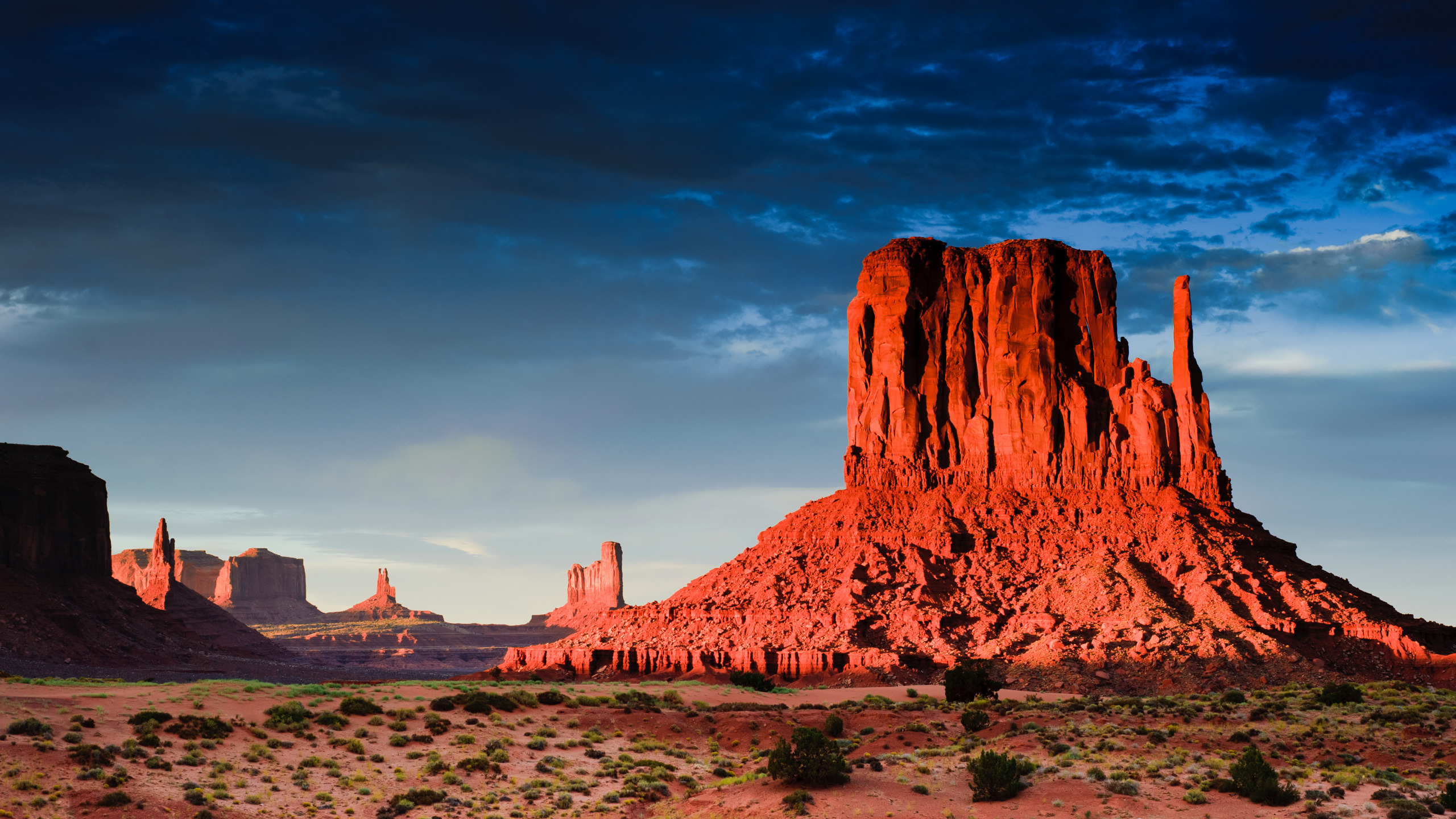 Arizona desert. Долина монументов (штат Аризона). Штат Юта Долина монументов. Джаспер штат Невада. Невада штат Юта.