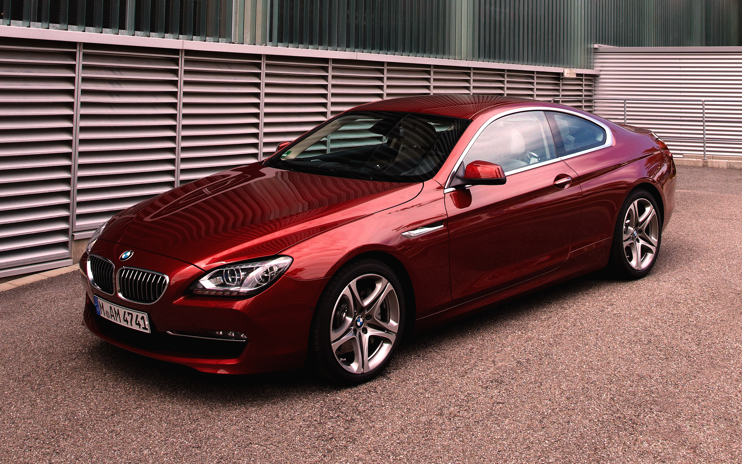 Красный цвет машины. BMW 640d XDRIVE. БМВ 640d купе. BMW 640d XDRIVE Coupe. BMW f13 640i Coupe.