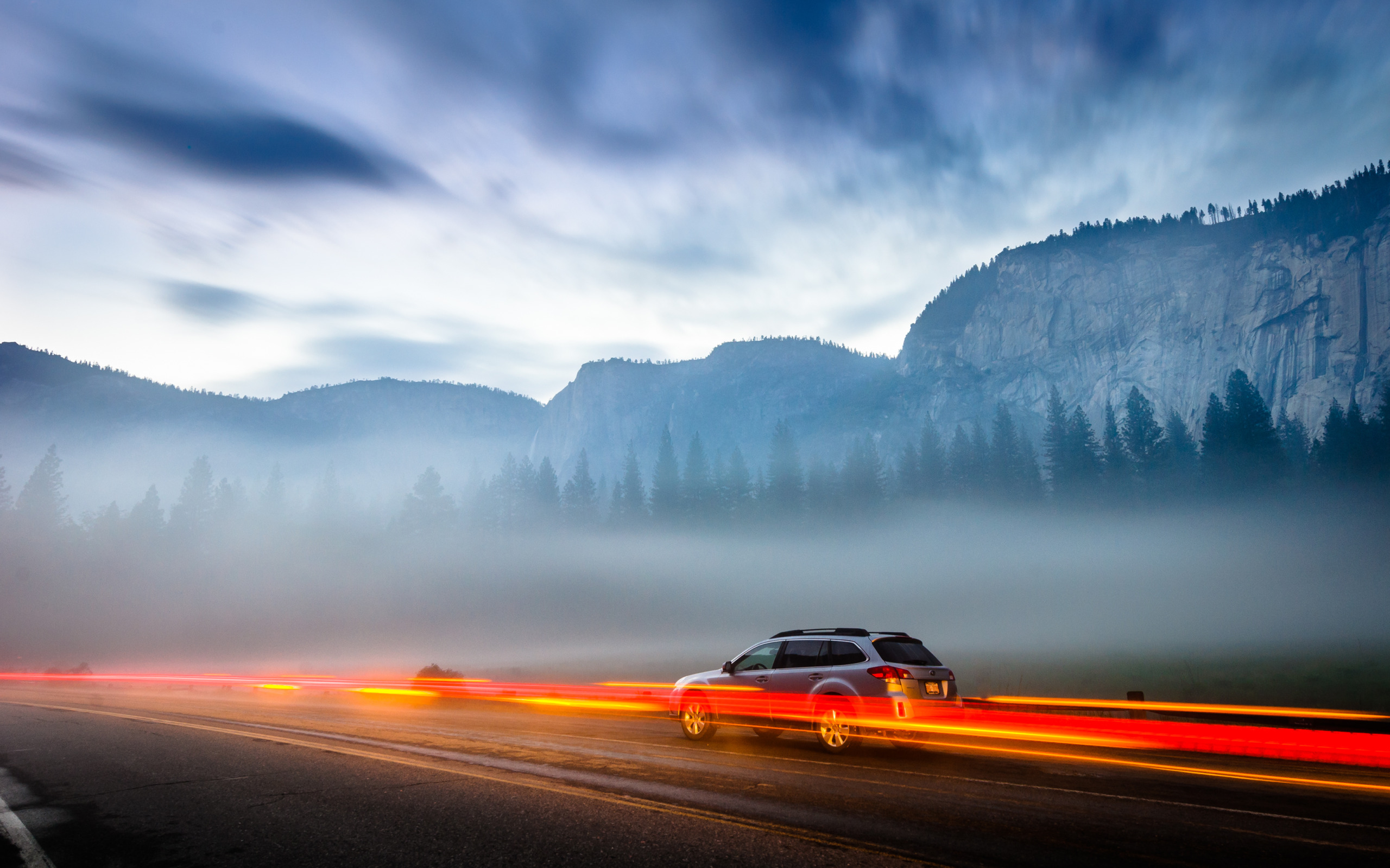 Mountain car. Машина на дороге. Дорога в гору. Пейзаж с дорогой. Машина в горах.