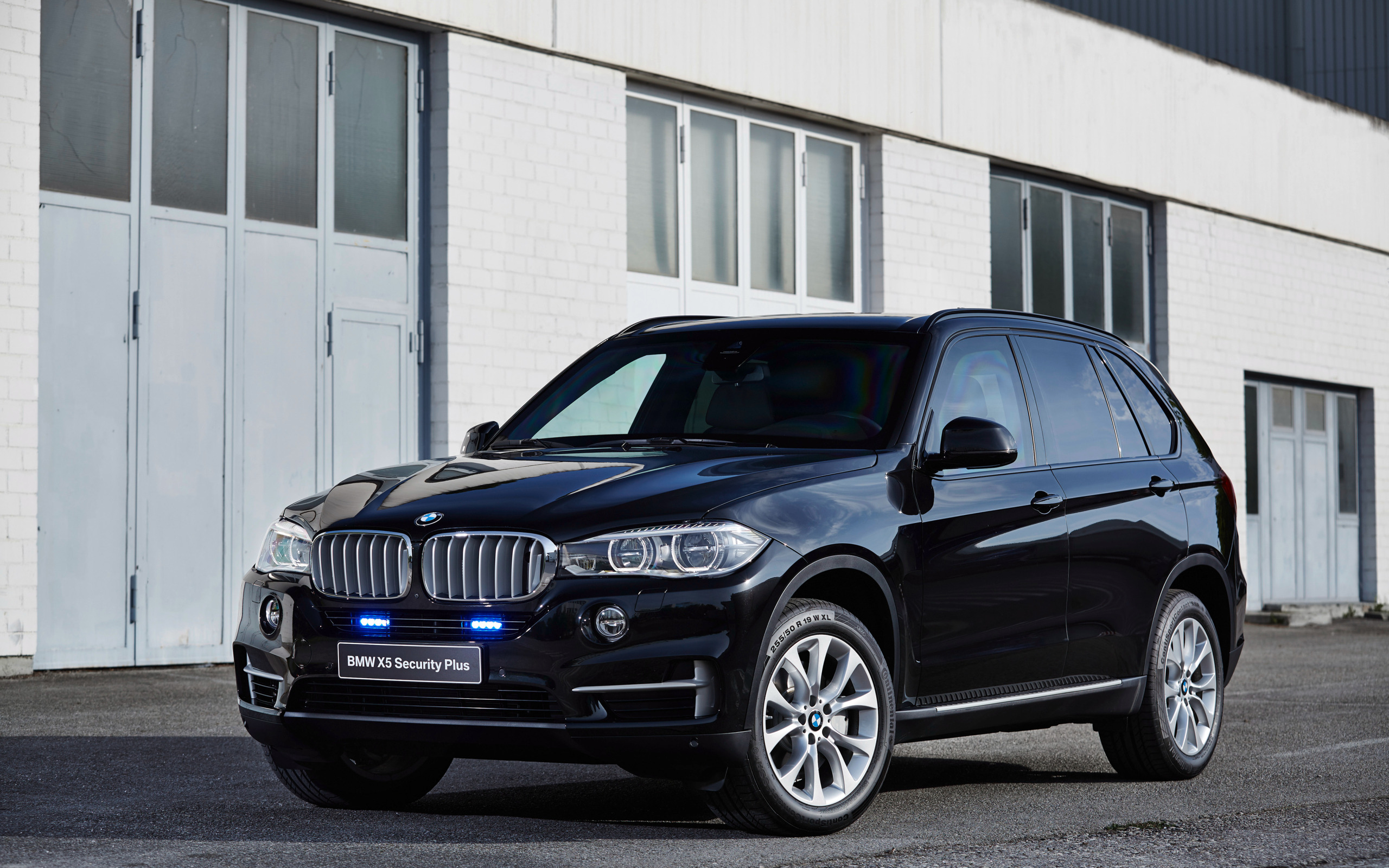 Бмв х5 21. BMW x5m 2014. BMW x5 (БМВ х5). BMW x5 f15 2014. BMW x3 f15.