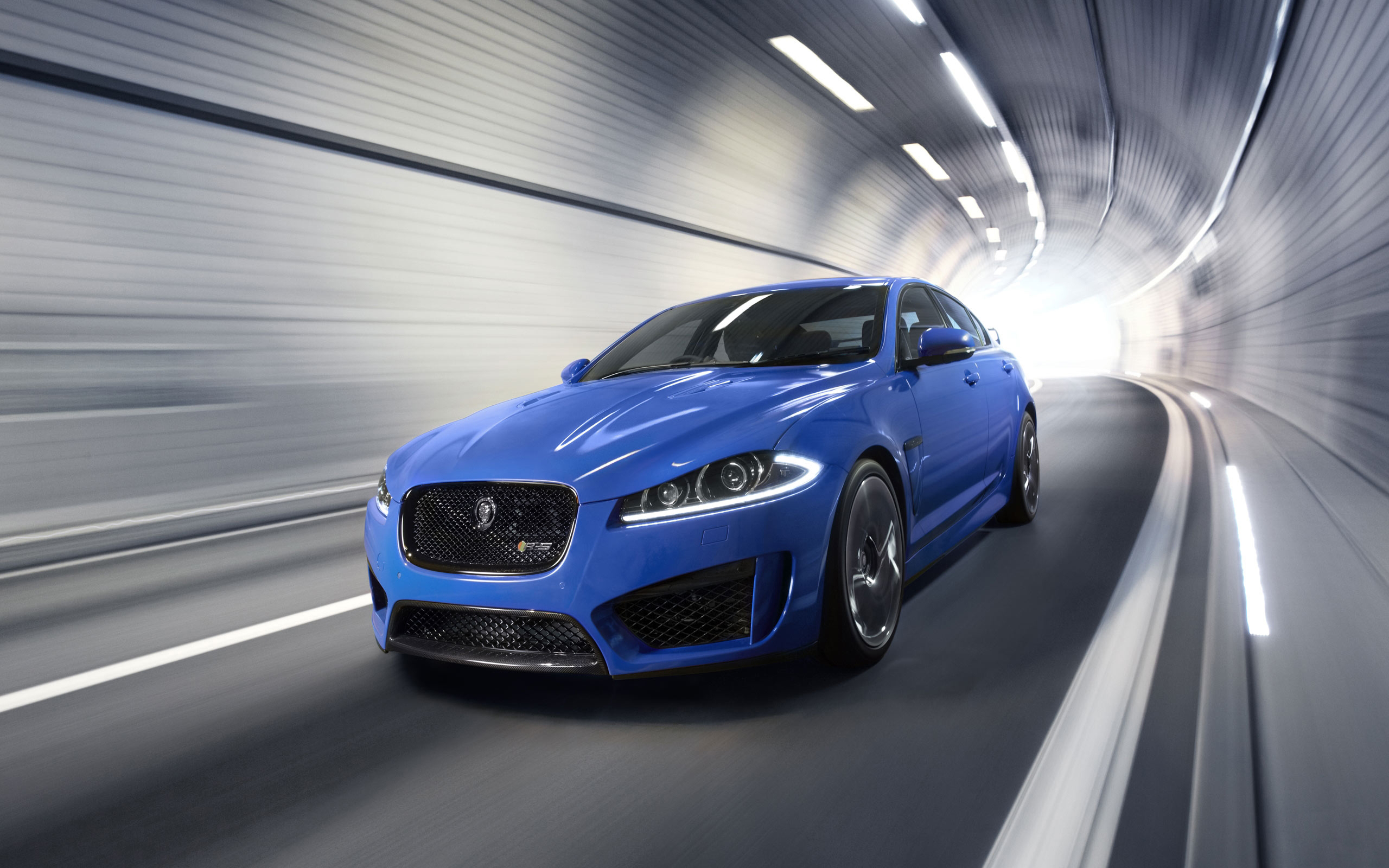 Скачать обои авто, Jaguar, Синий, Ягуар, Капот, Фары, Тоннель, передок,  раздел jaguar в разрешении 2560x1600