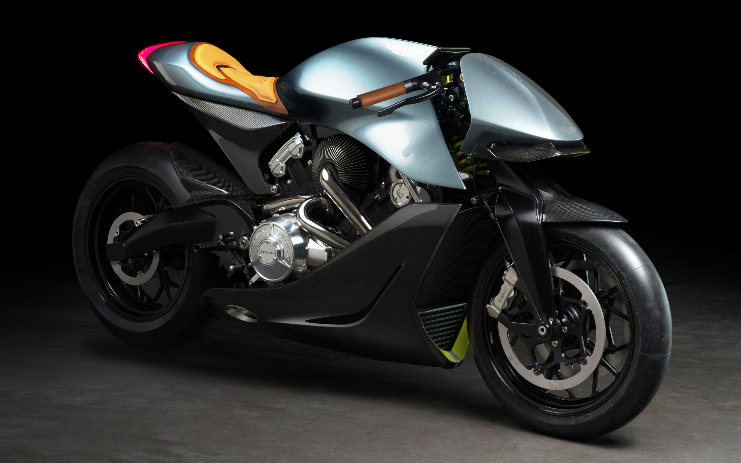 Aston Martin, AMB 001, Brough Superior