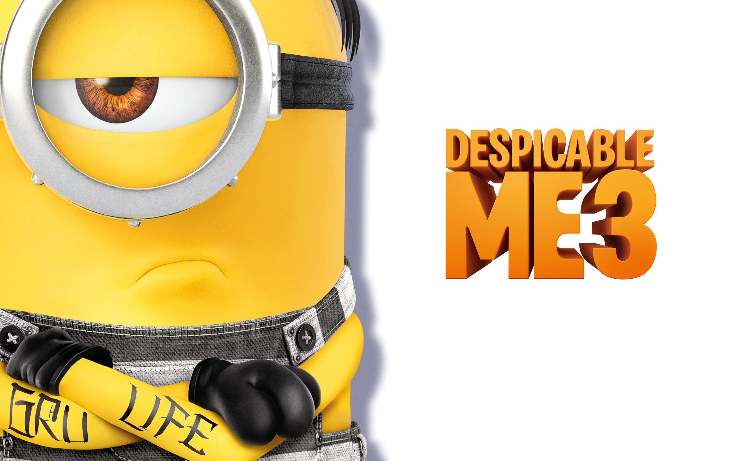 Despicable me перевод. Гадкий я 3 Миньоны. Постер Despicable me 3. Миньоны Постер.