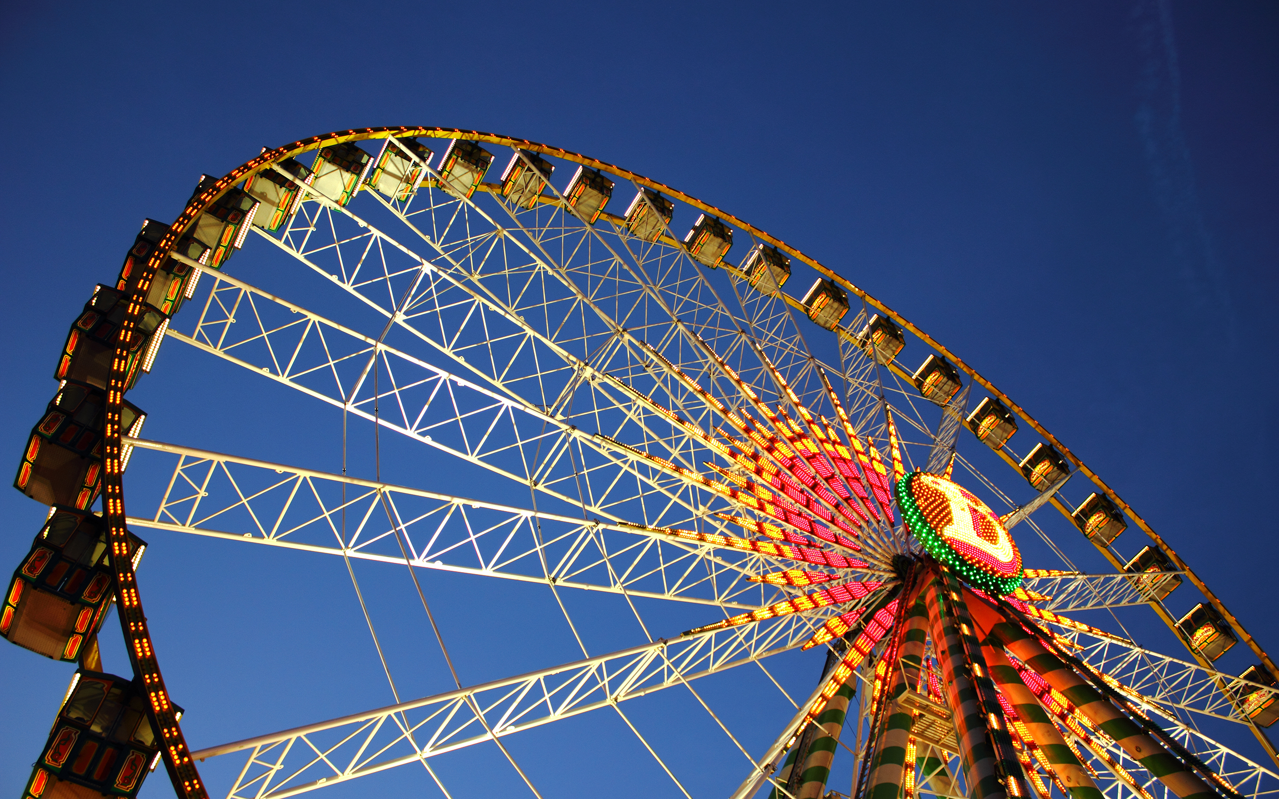 Обои Германия, аттракцион, Germany, Штутгарт, Stuttgart, Колесо Обозрения,  Ferris Wheel, Чертово Колесо на телефон и рабочий стол, раздел город,  разрешение 2560x1600 - скачать