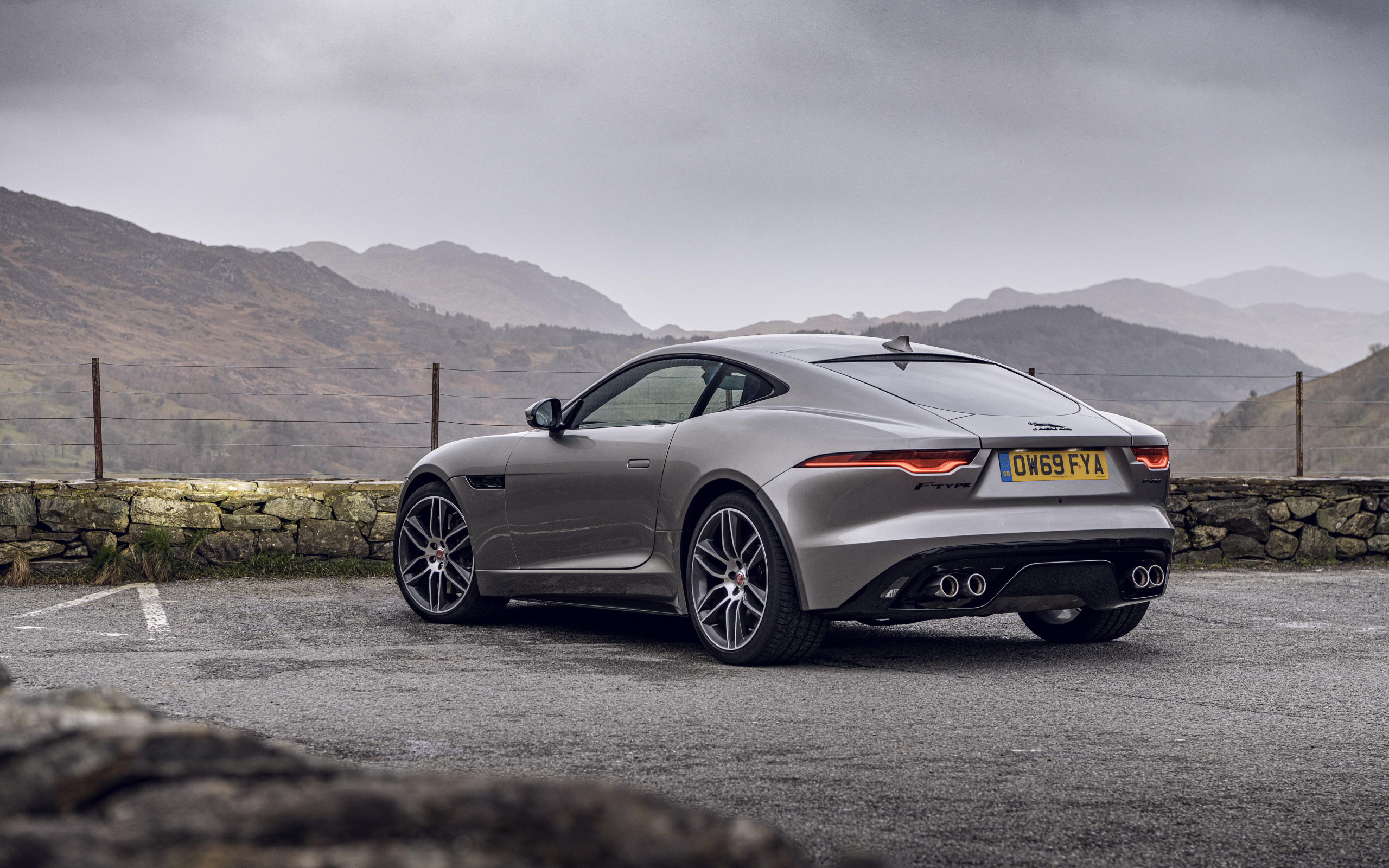 Jaguar f Type 2021