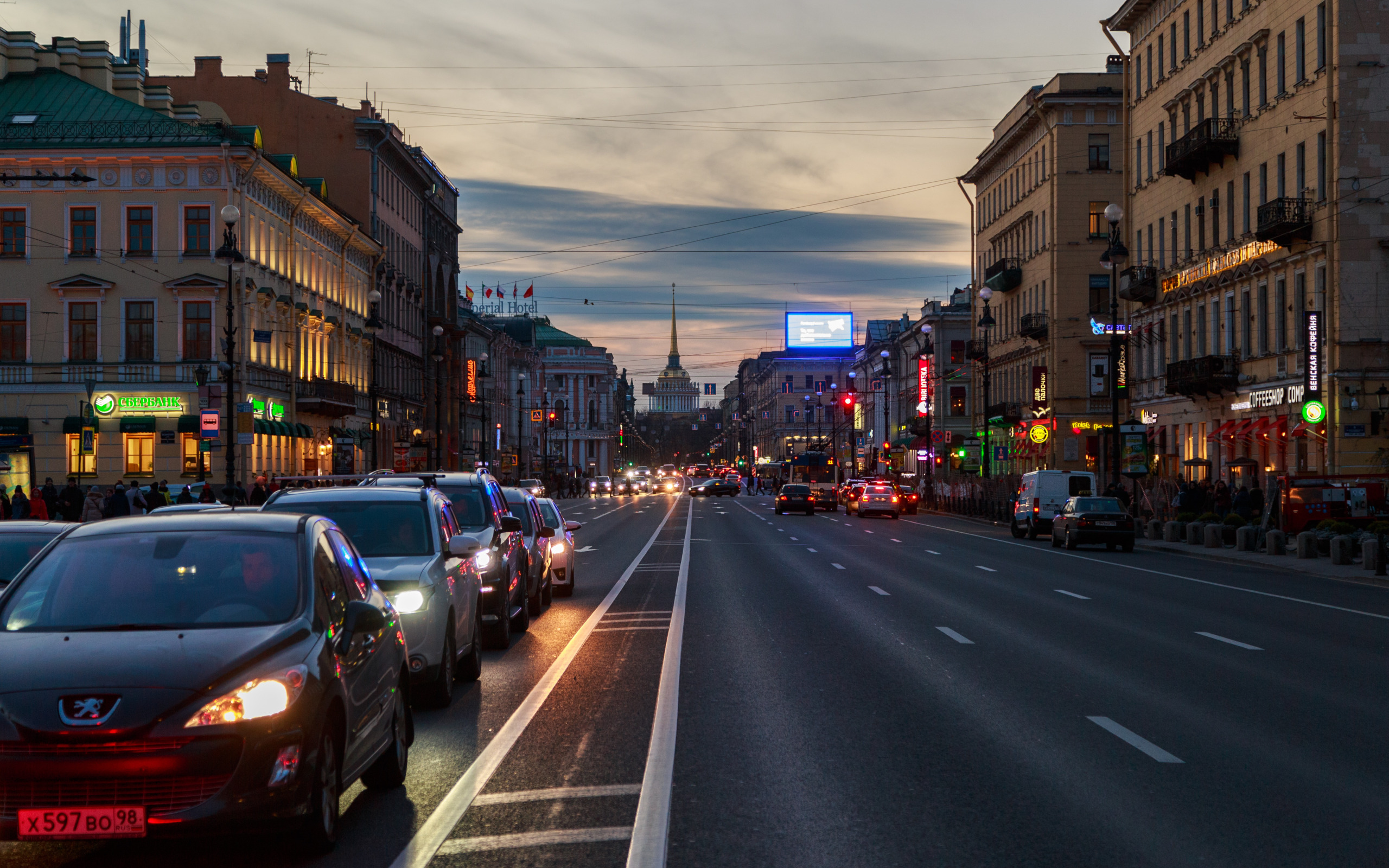 Вечер улица машины. Санкт-Петербург. Дорога в городе. Улица города. Дороги Санкт-Петербурга.