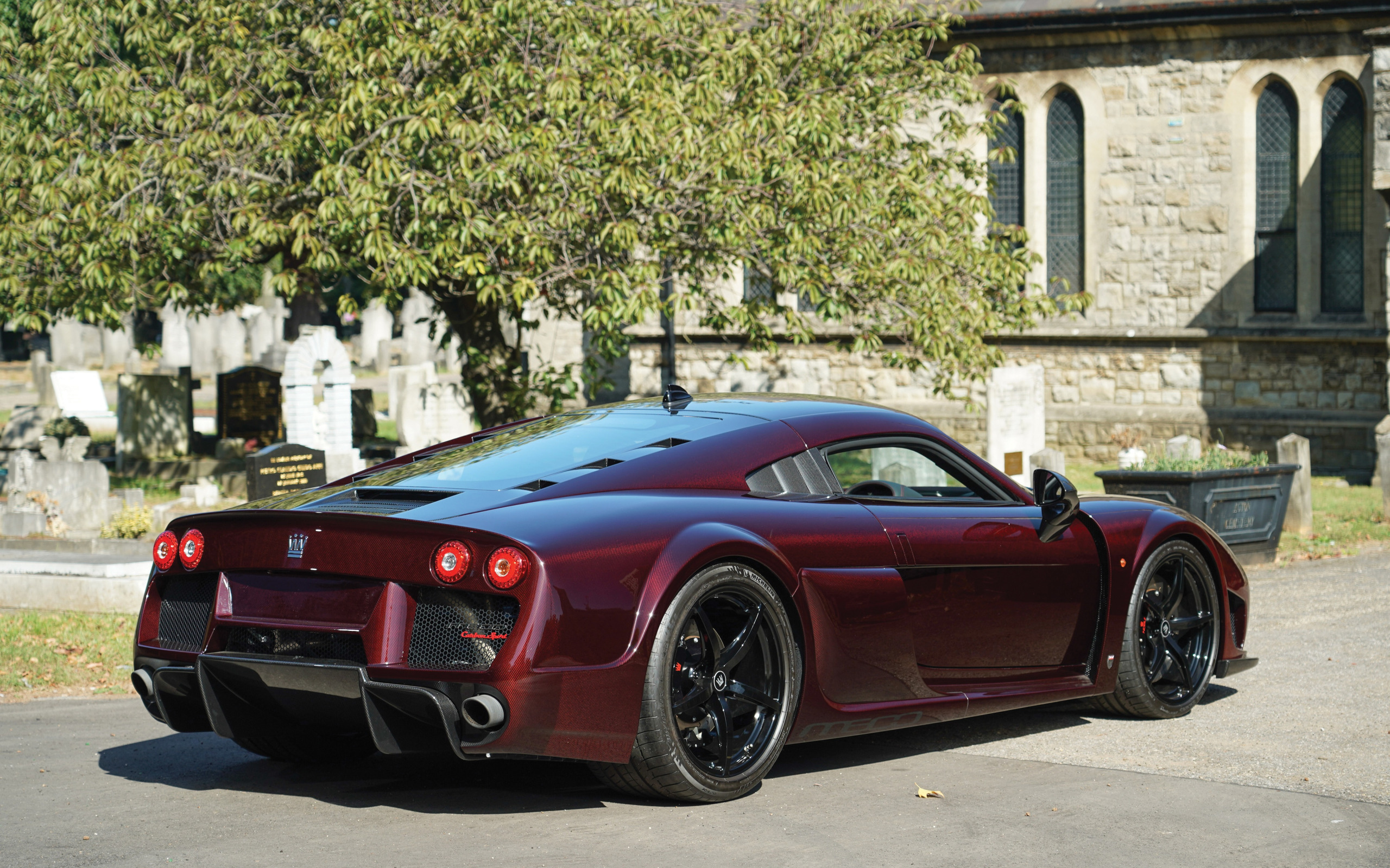 Noble m600 Carbon Sport