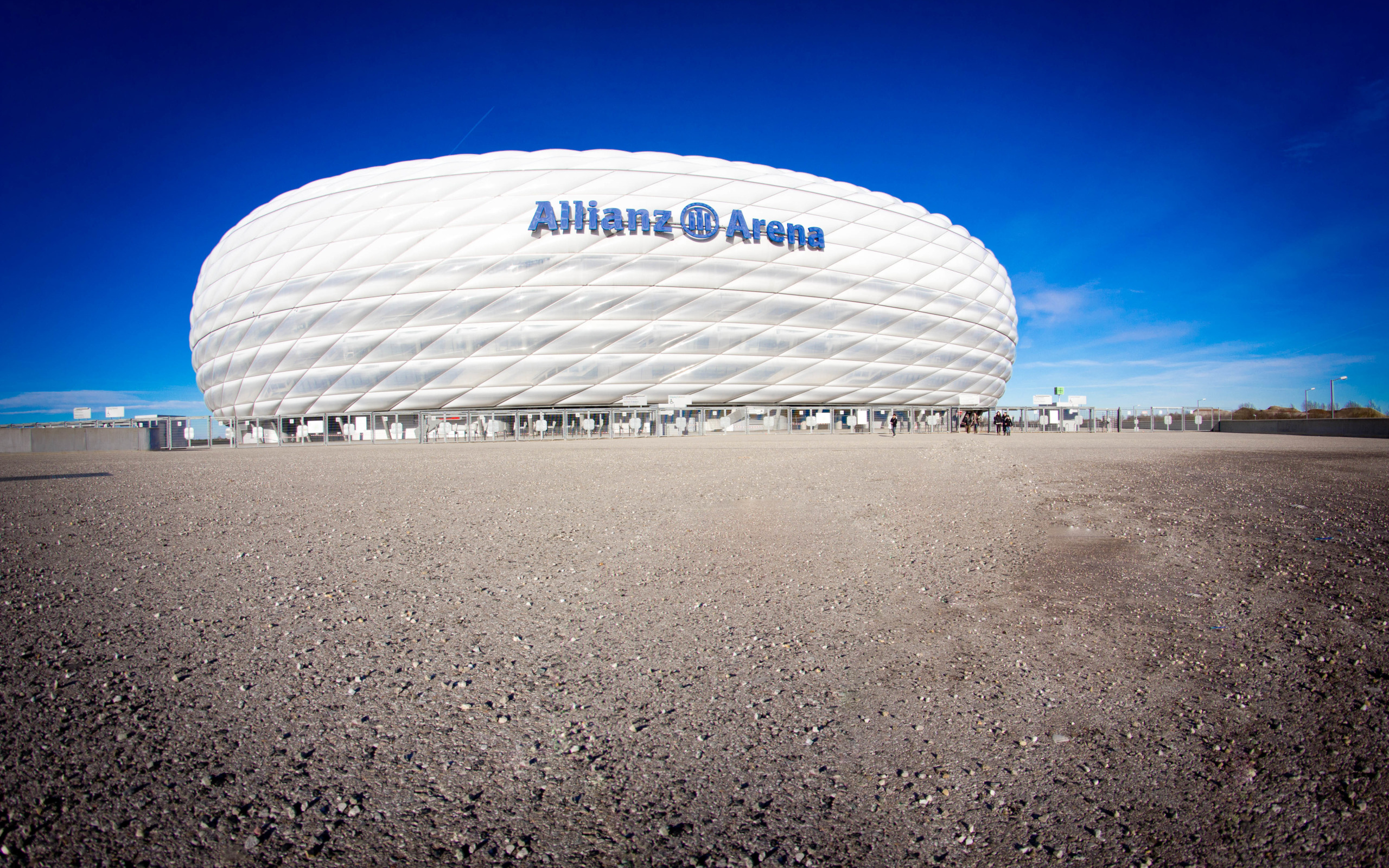 Спорт в мюнхене. Стадион Allianz Arena. Альянц Арена Мюнхен. Allianz Stadium Мюнхен. Футбольный стадион «Альянц Арена» в Мюнхене.