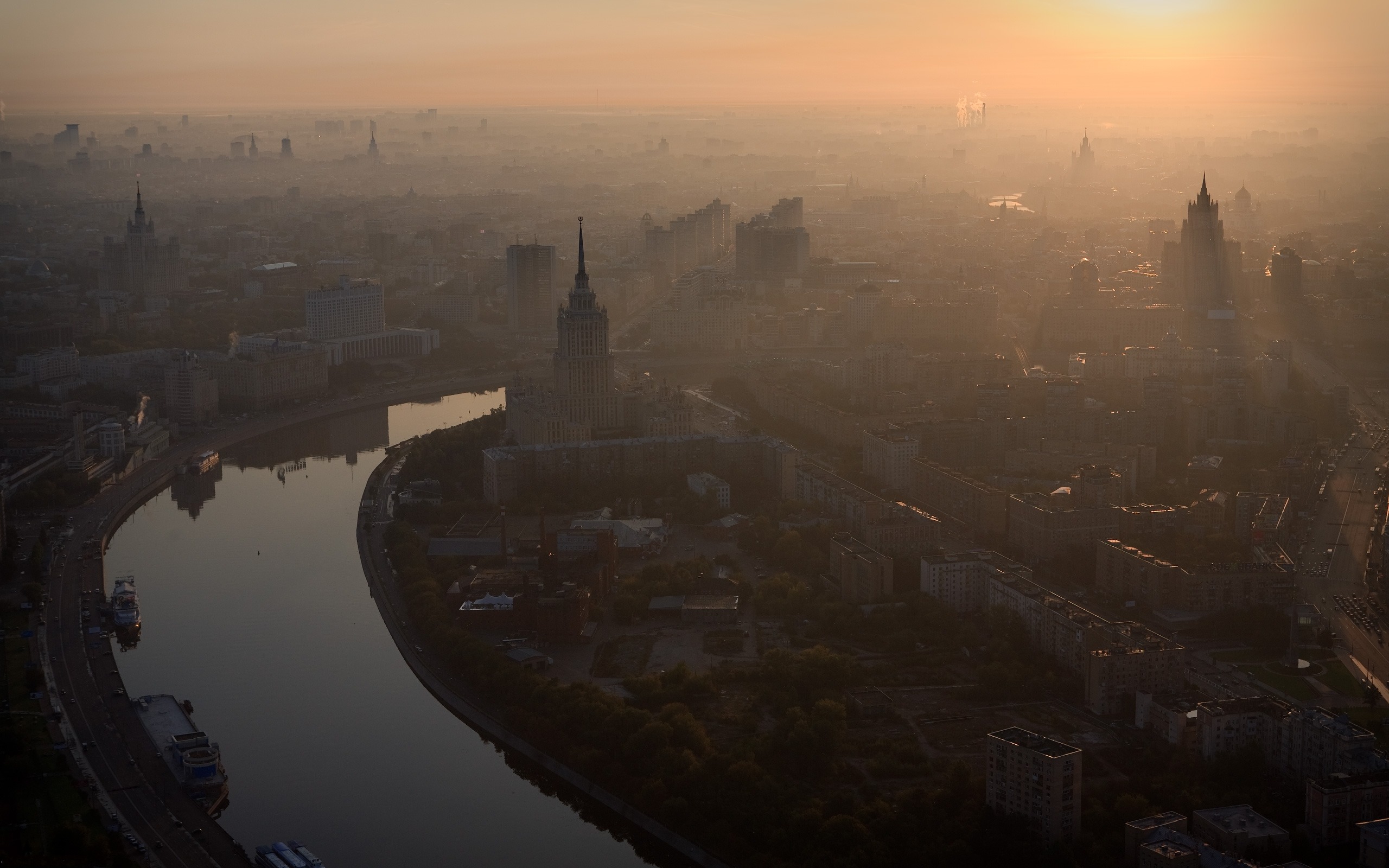 рассвет на москве реке