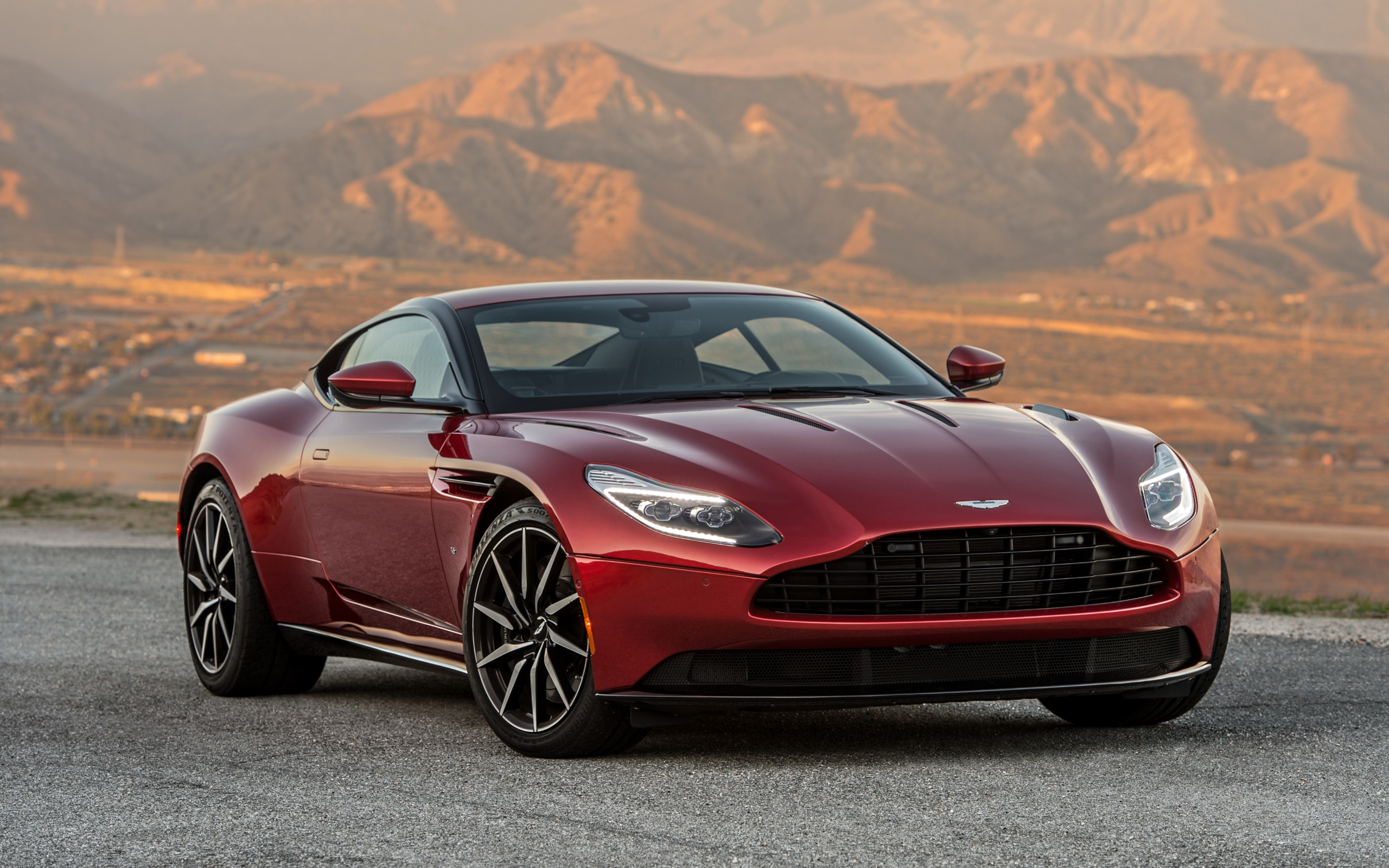 Aston Martin db9 Wallpaper