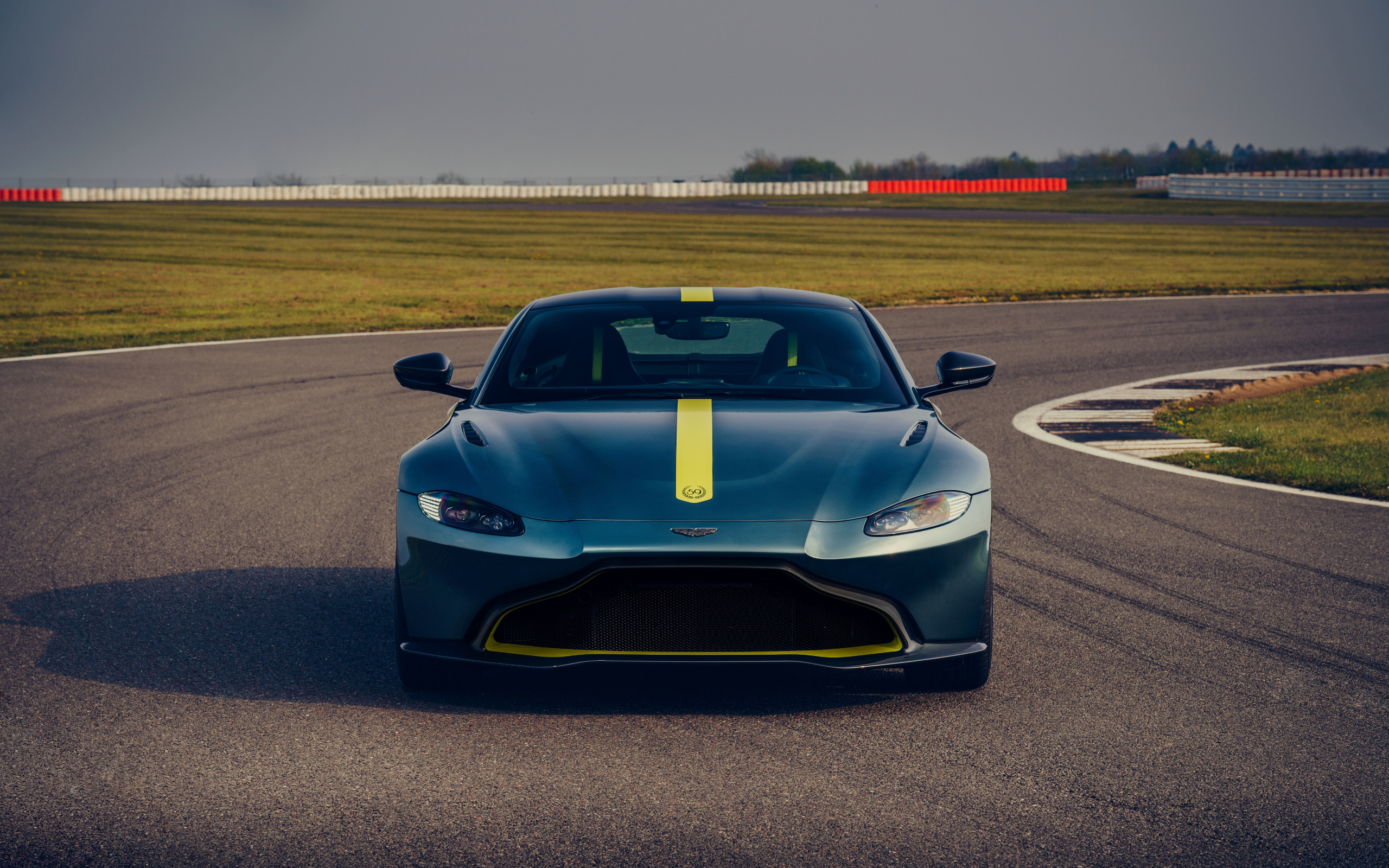 Aston Martin Vantage Roadster White