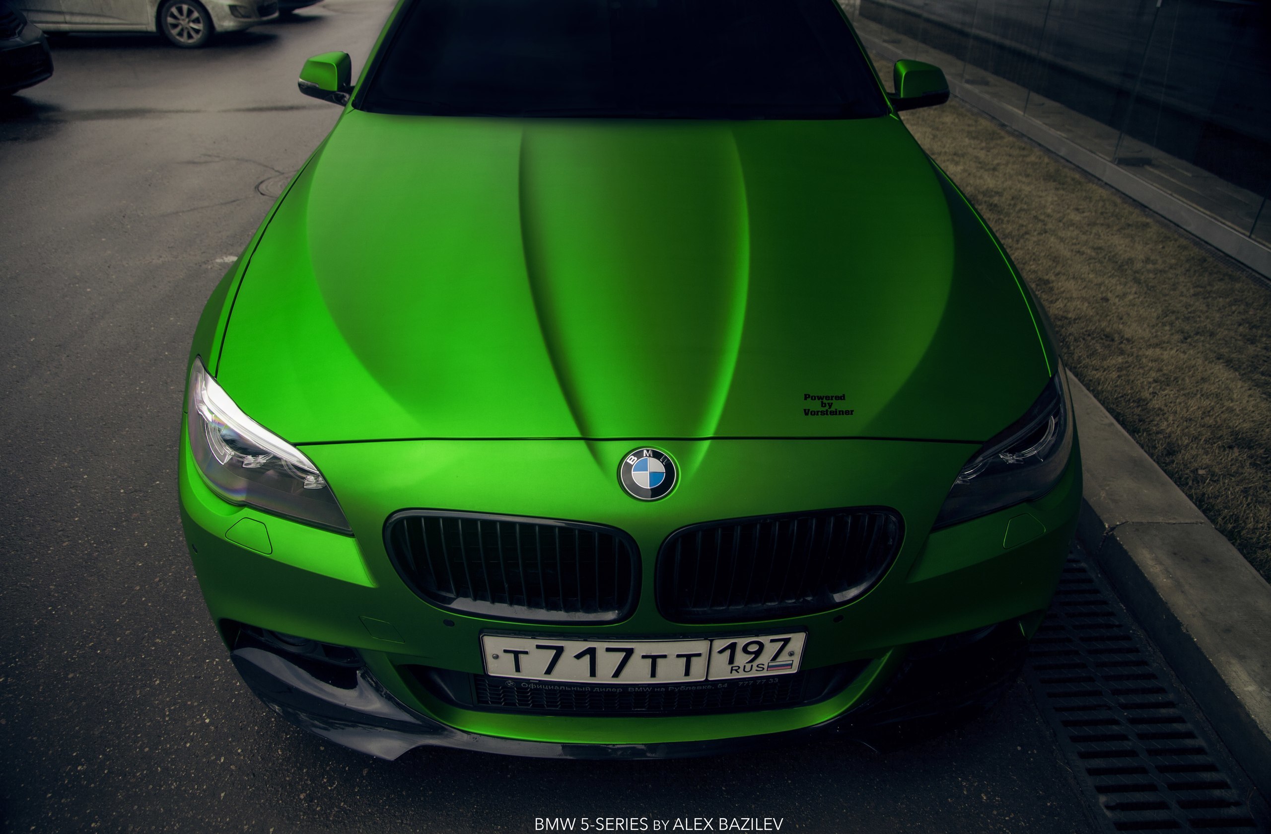 Зеленая м5