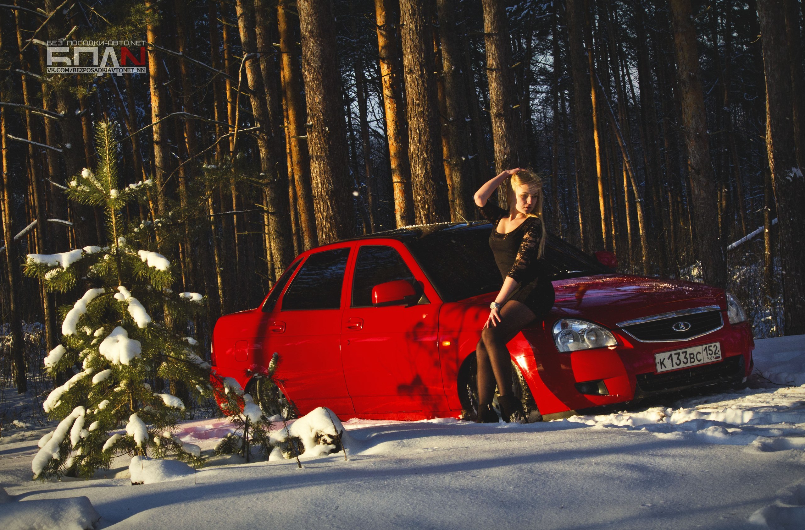 Обои зима, машина, авто, девушка, снег, красная, auto, LADA на телефон и  рабочий стол, раздел другие марки, разрешение 2560x1687 - скачать