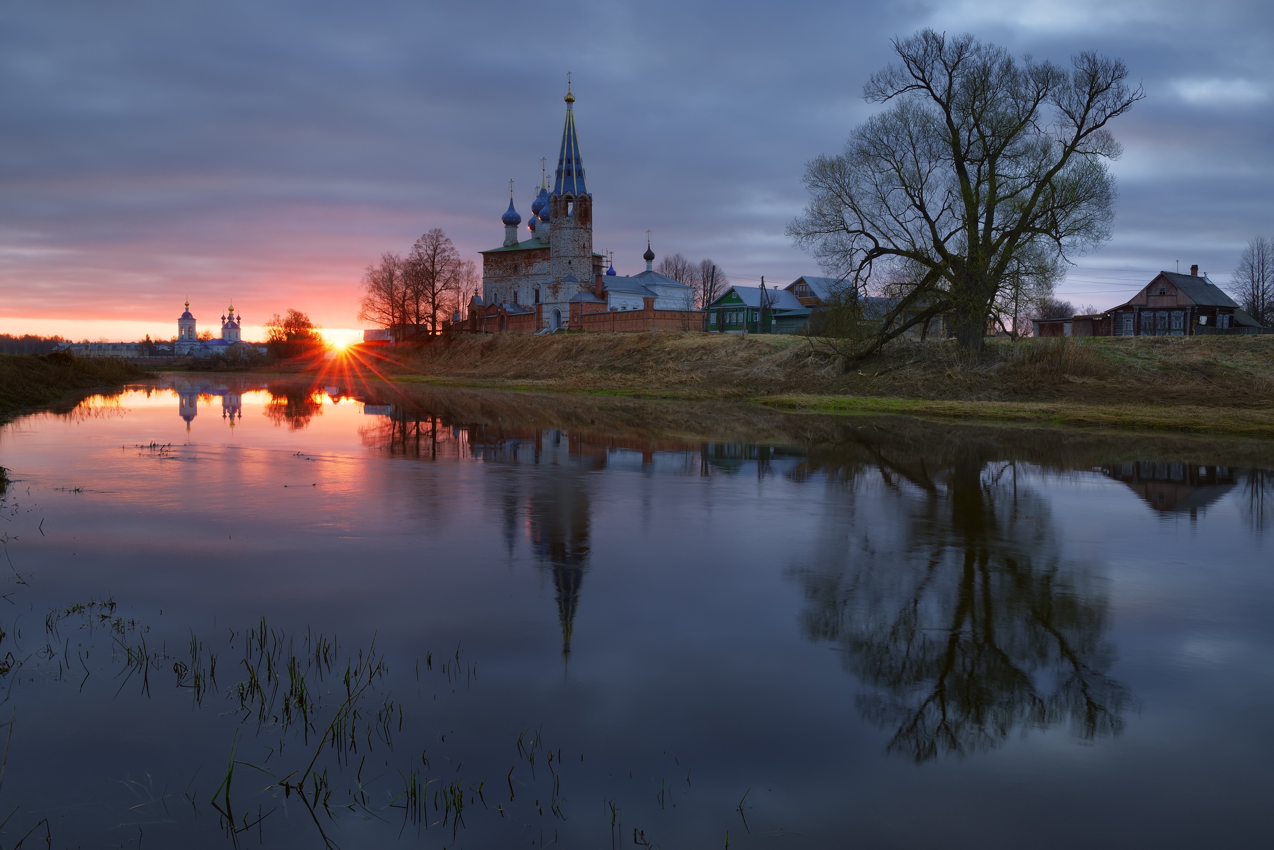 Осень в деревне храм